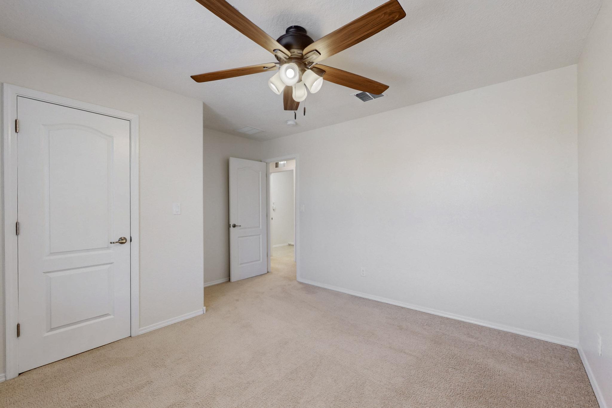 3141 LLANO VISTA Court NE