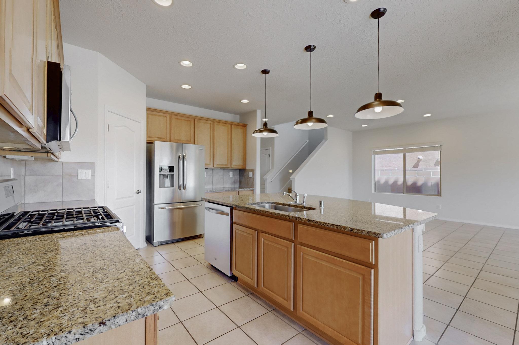 3141 LLANO VISTA Court NE