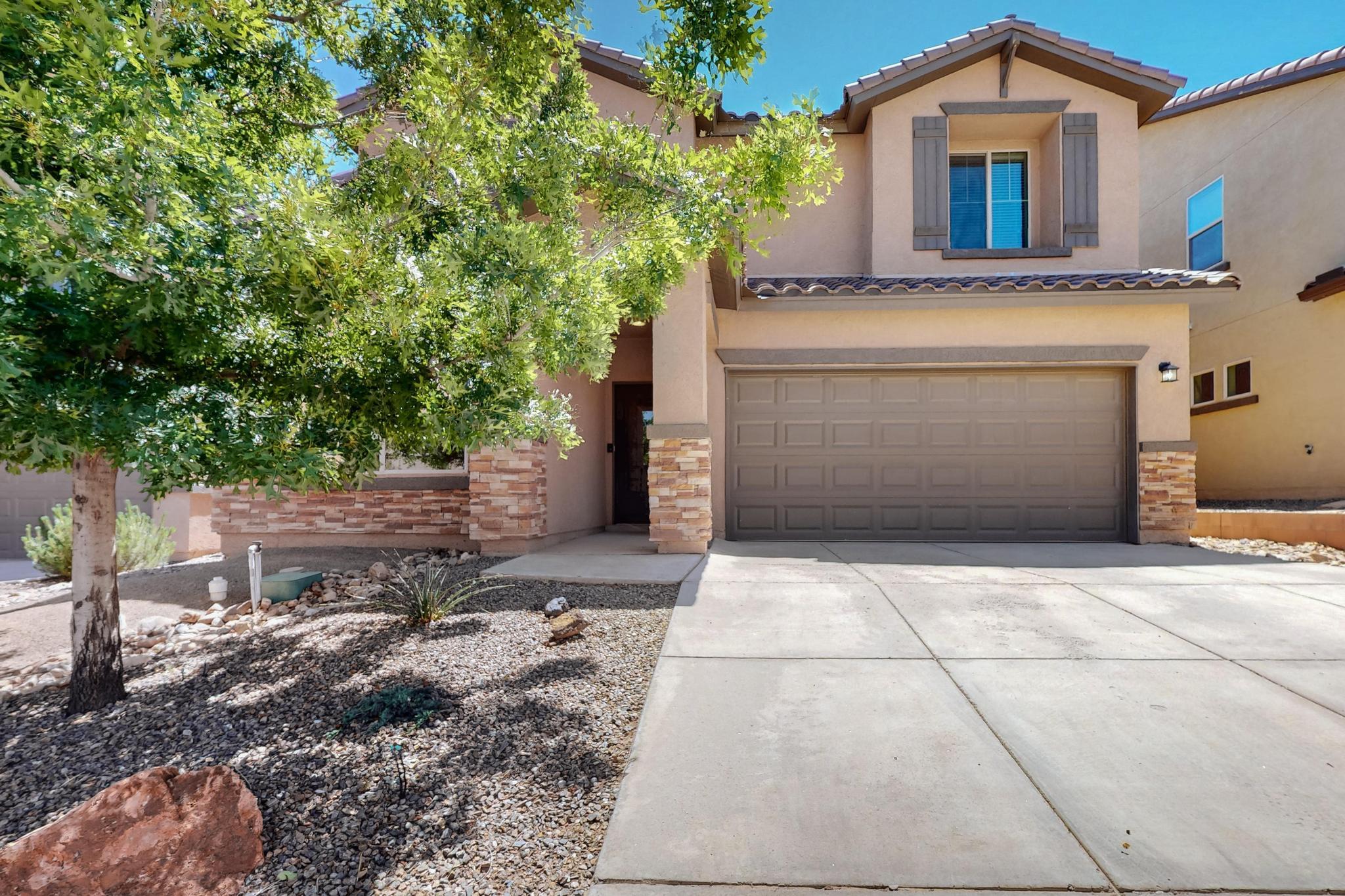 3141 LLANO VISTA Court NE