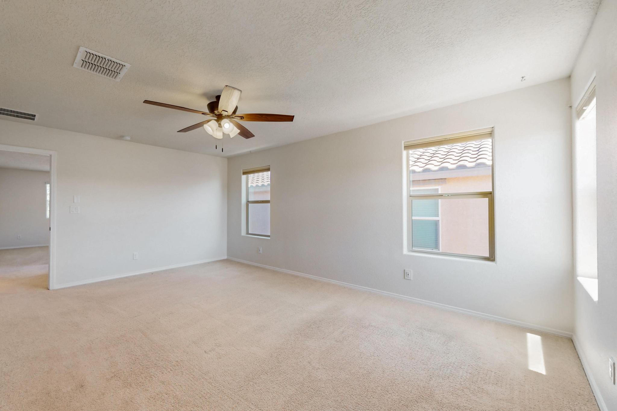 3141 LLANO VISTA Court NE