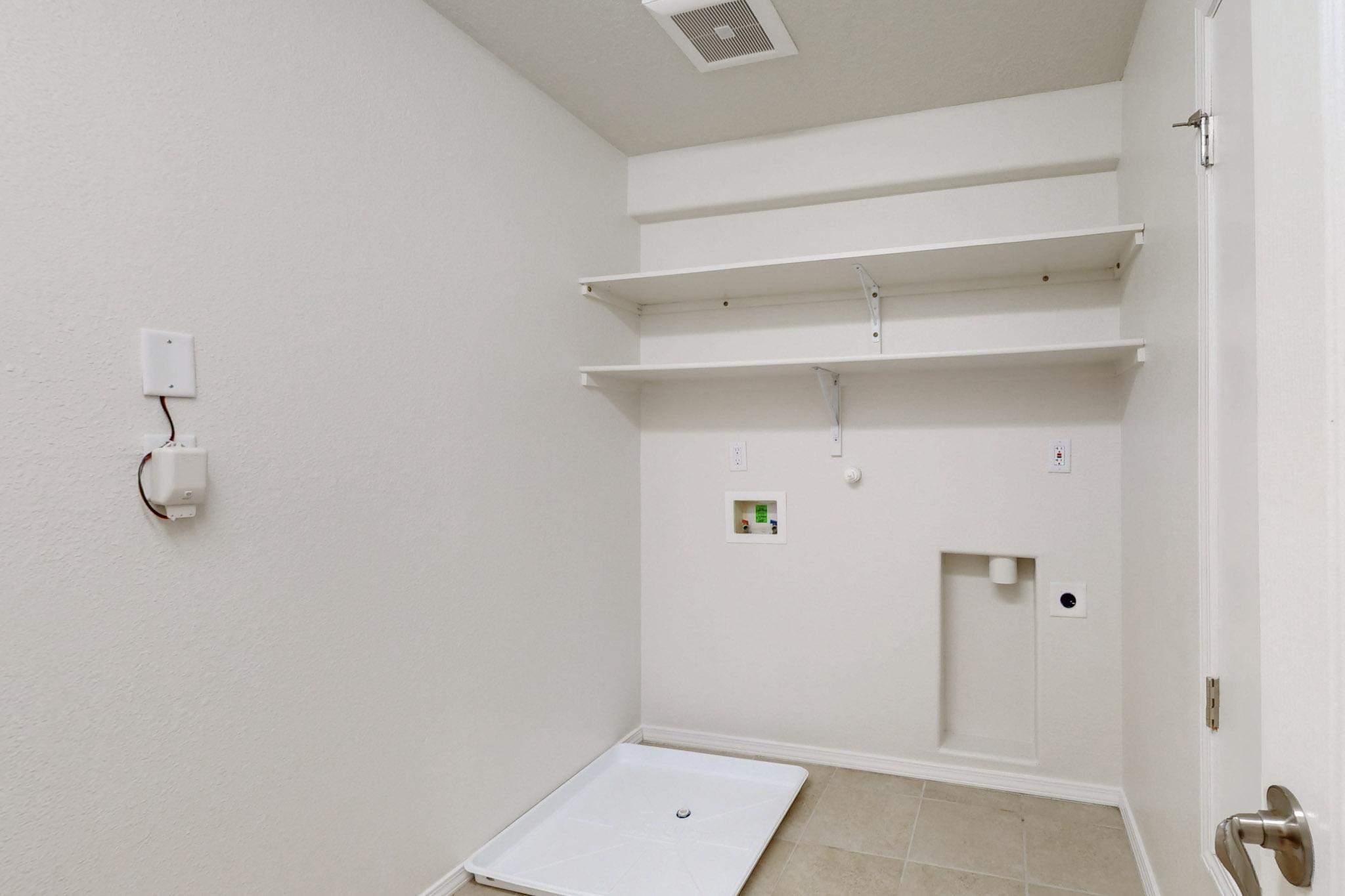 3141 LLANO VISTA Court NE