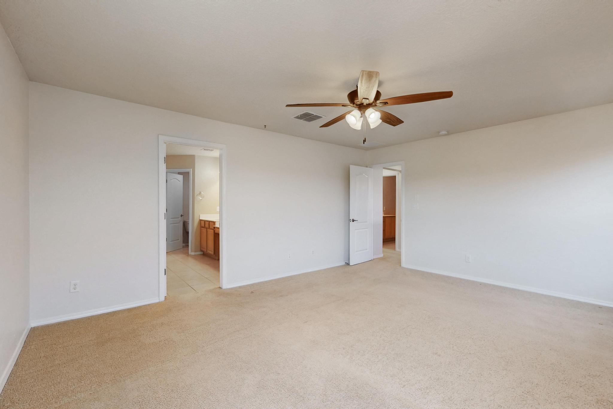 3141 LLANO VISTA Court NE