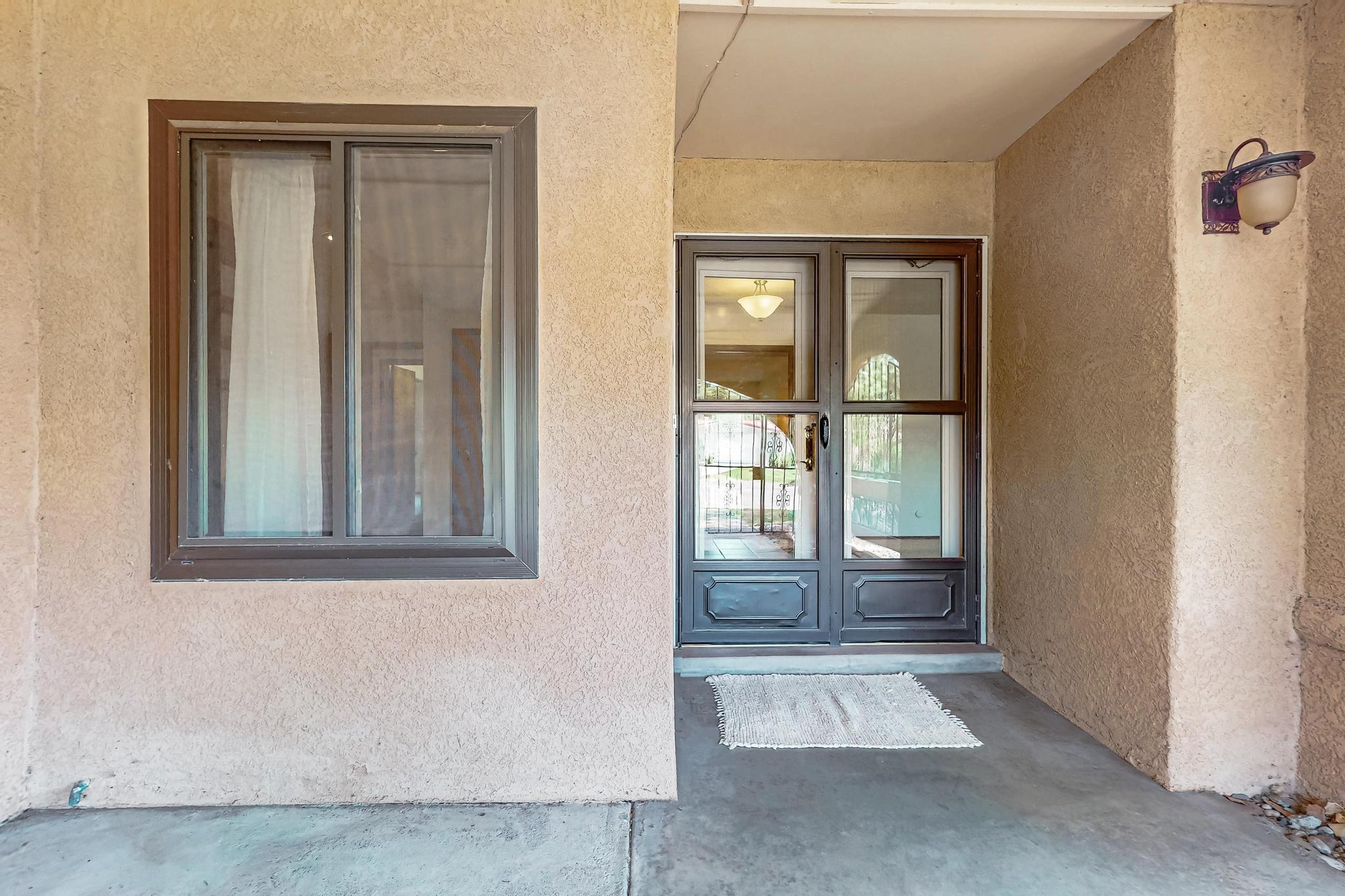 608 GREEN VALLEY Drive SE