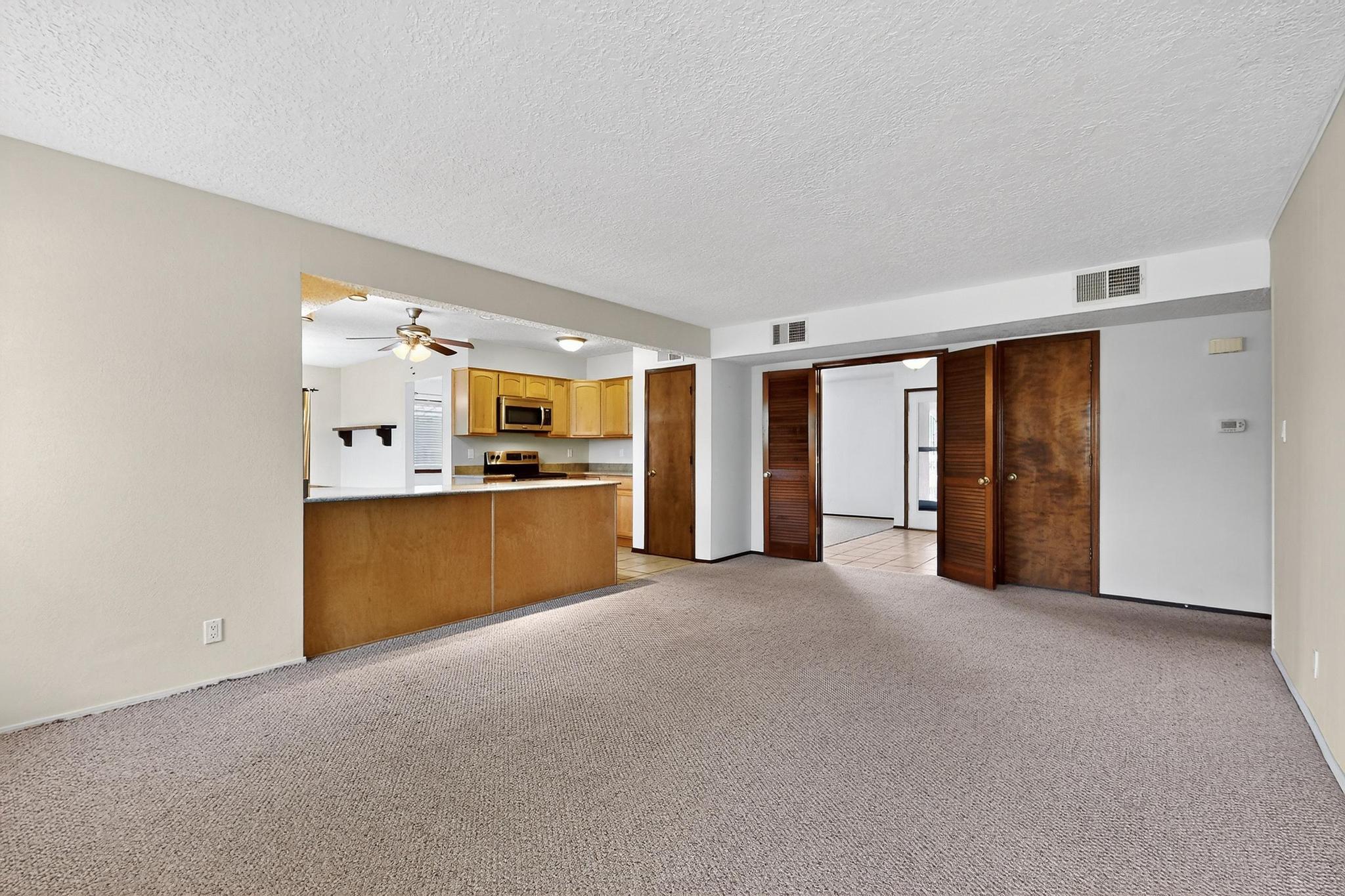 608 GREEN VALLEY Drive SE