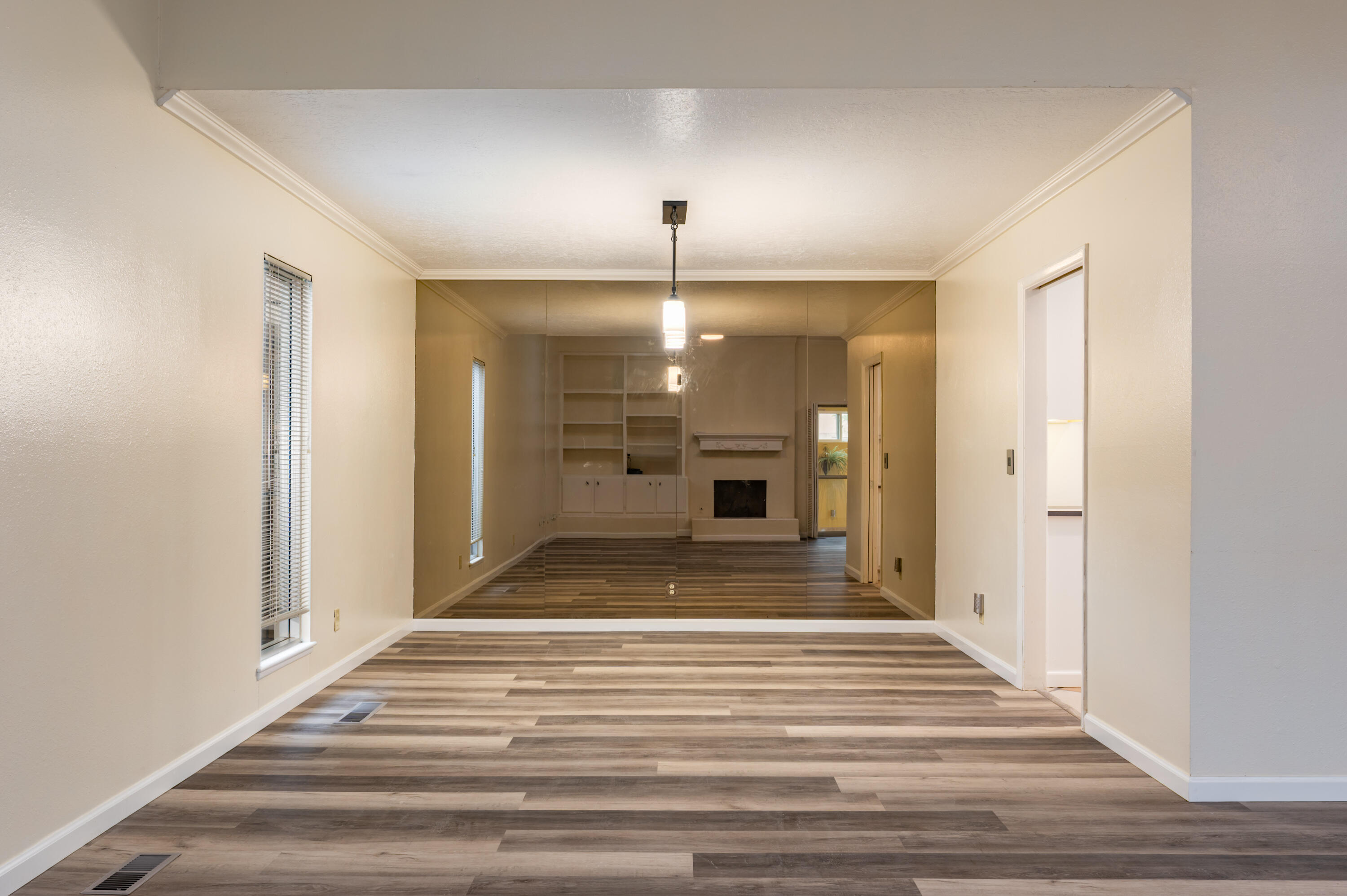 3244 La Ronda Place NE