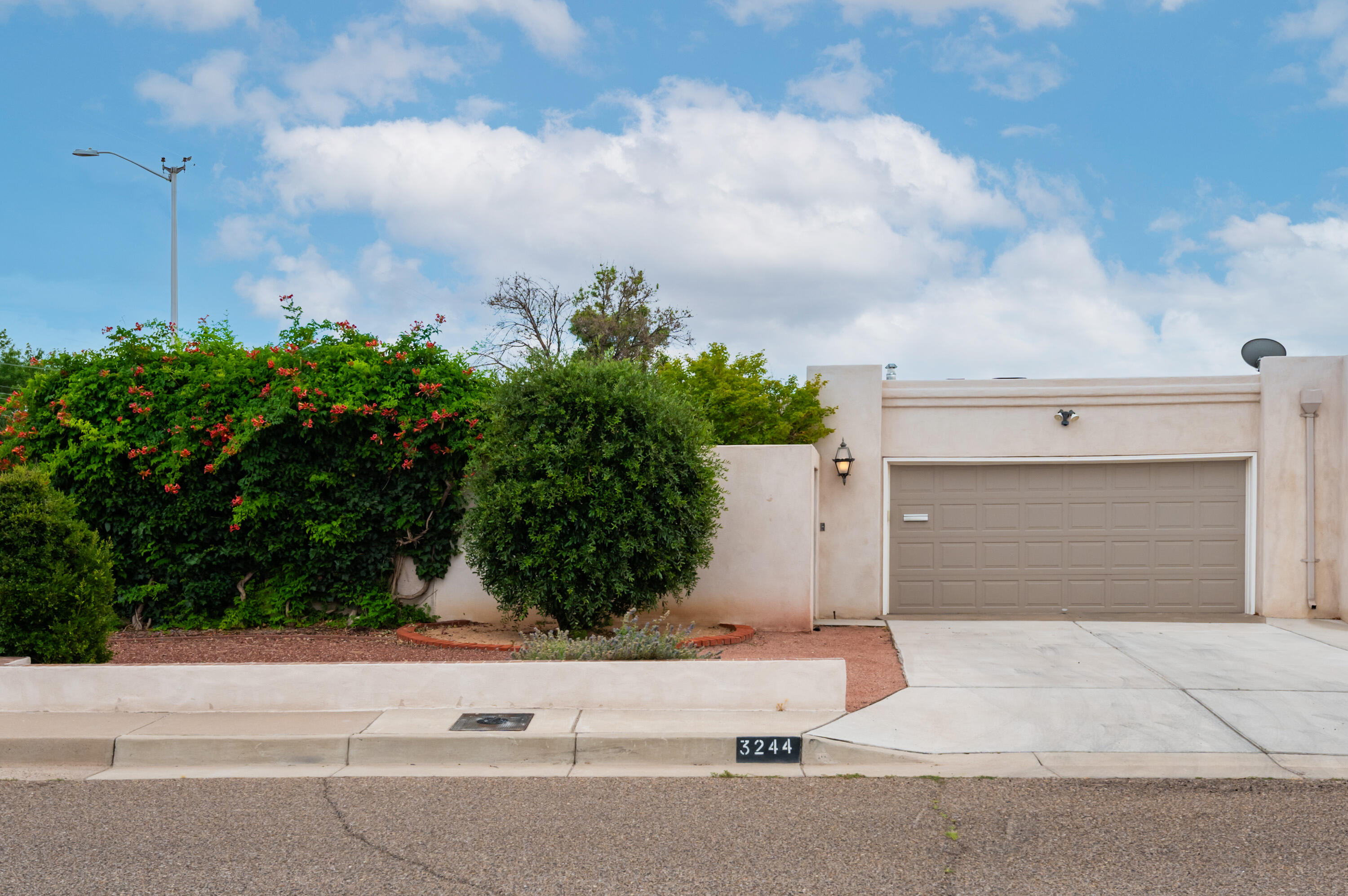 3244 La Ronda Place NE