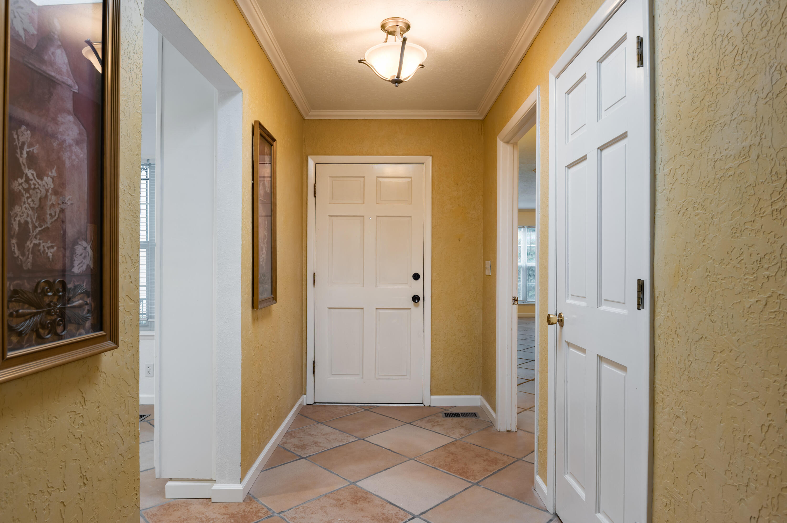 3244 La Ronda Place NE