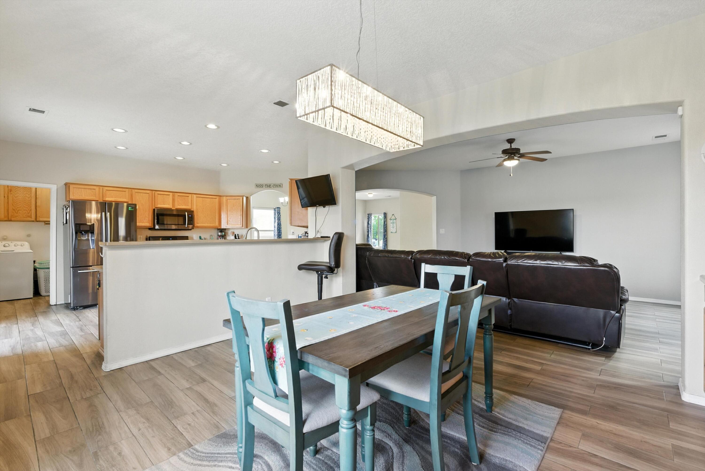 3356 COCHITI Street NE