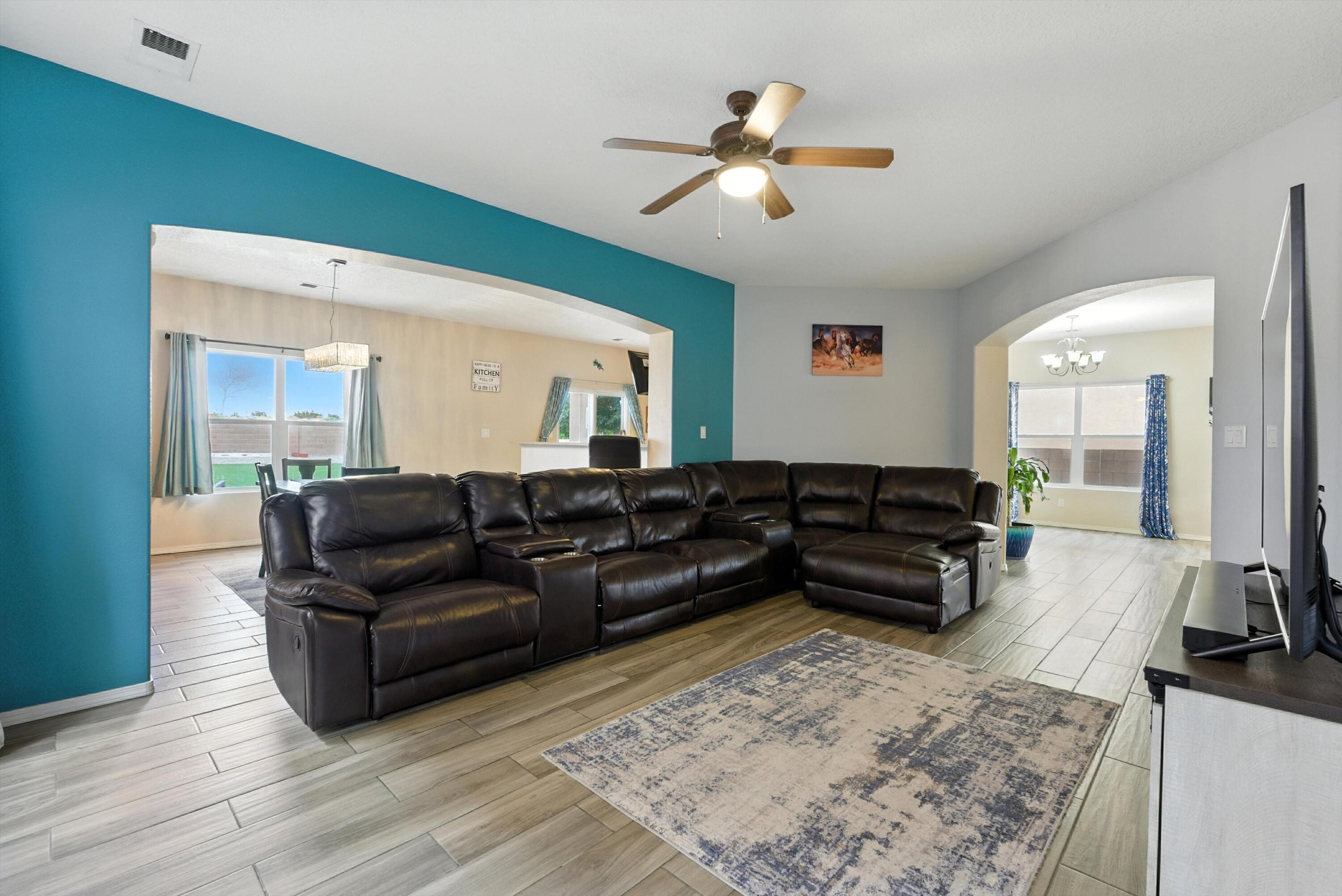 3356 COCHITI Street NE