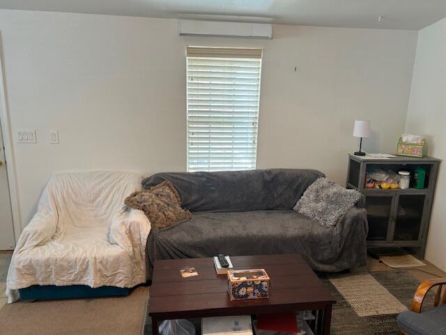 625 Fawn Trail SE