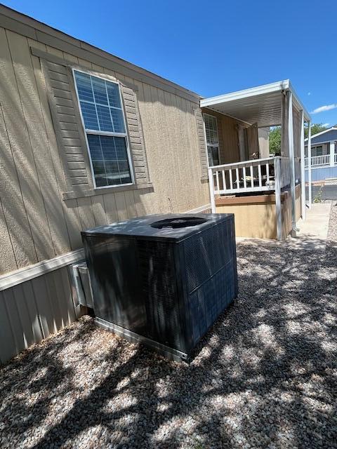 625 Fawn Trail SE