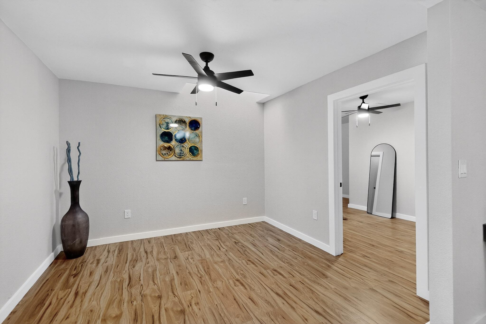 1259 8TH Street NW