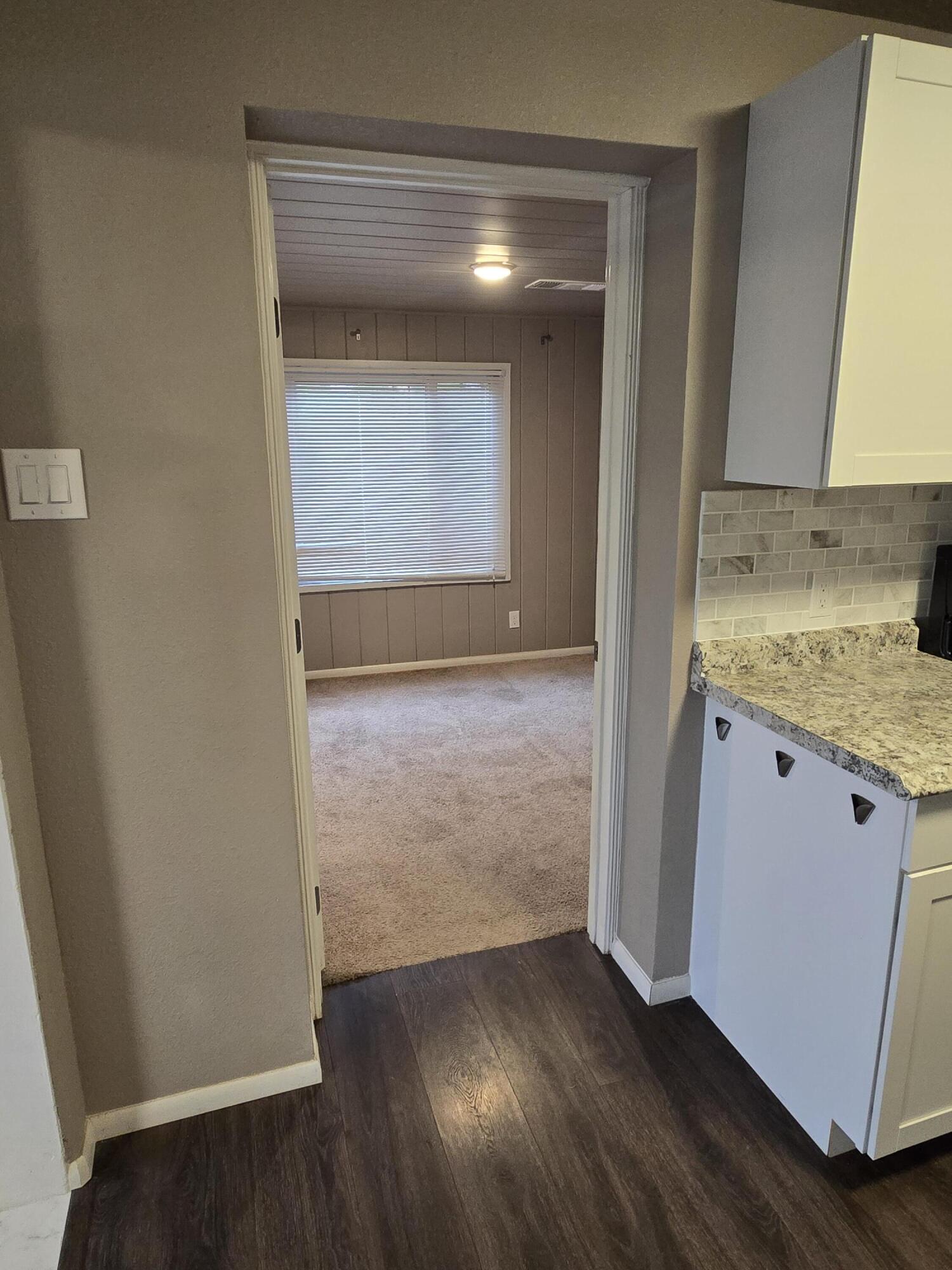 3043 QUINCY Street NE