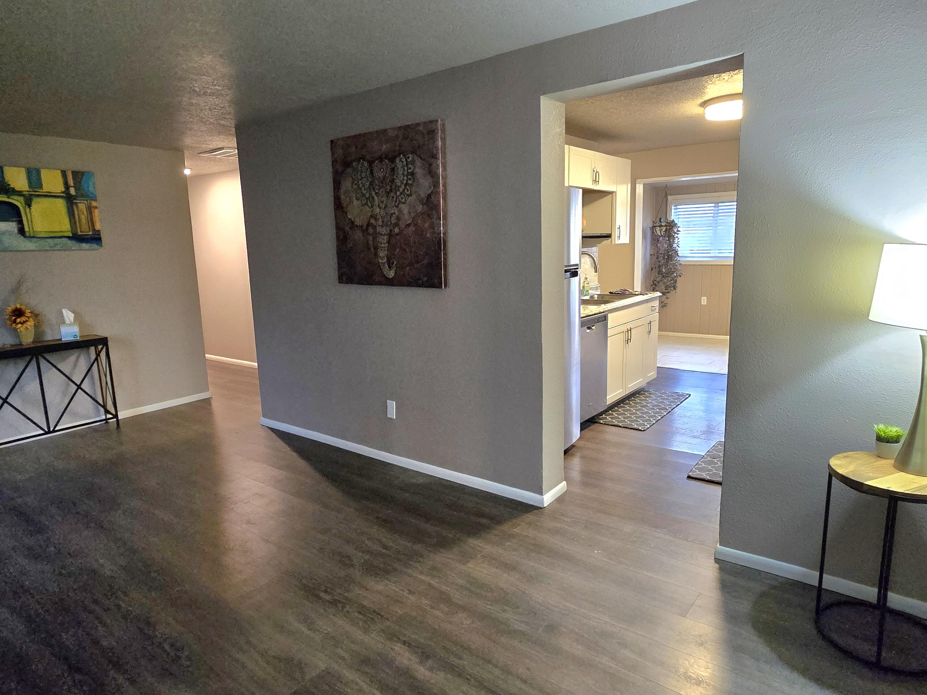 3043 QUINCY Street NE