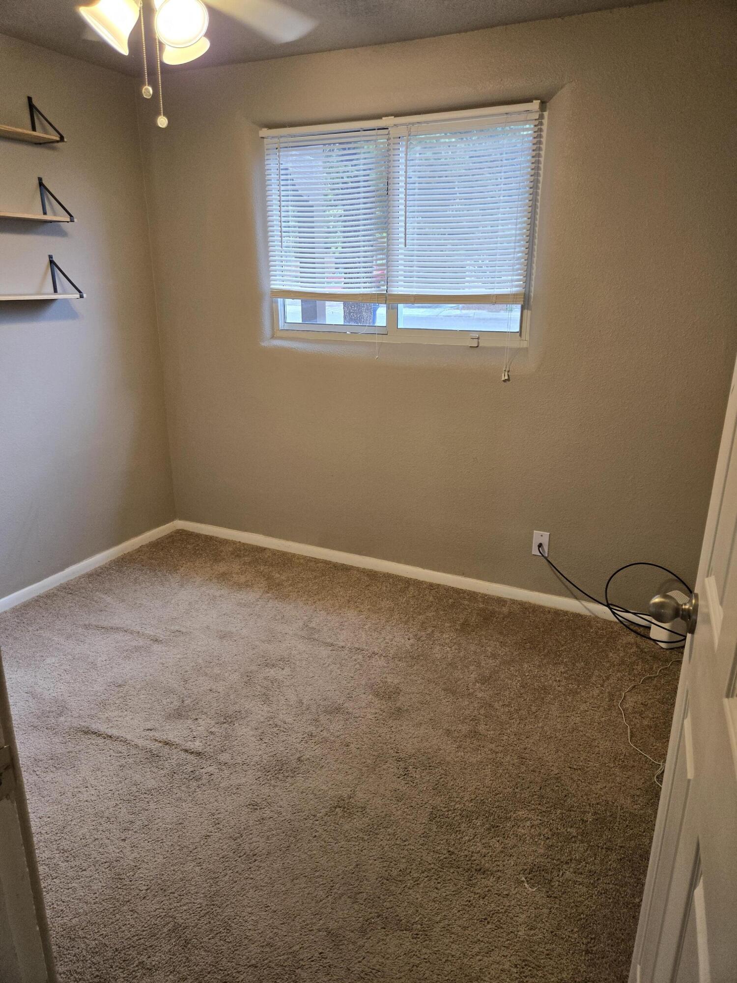 3043 QUINCY Street NE