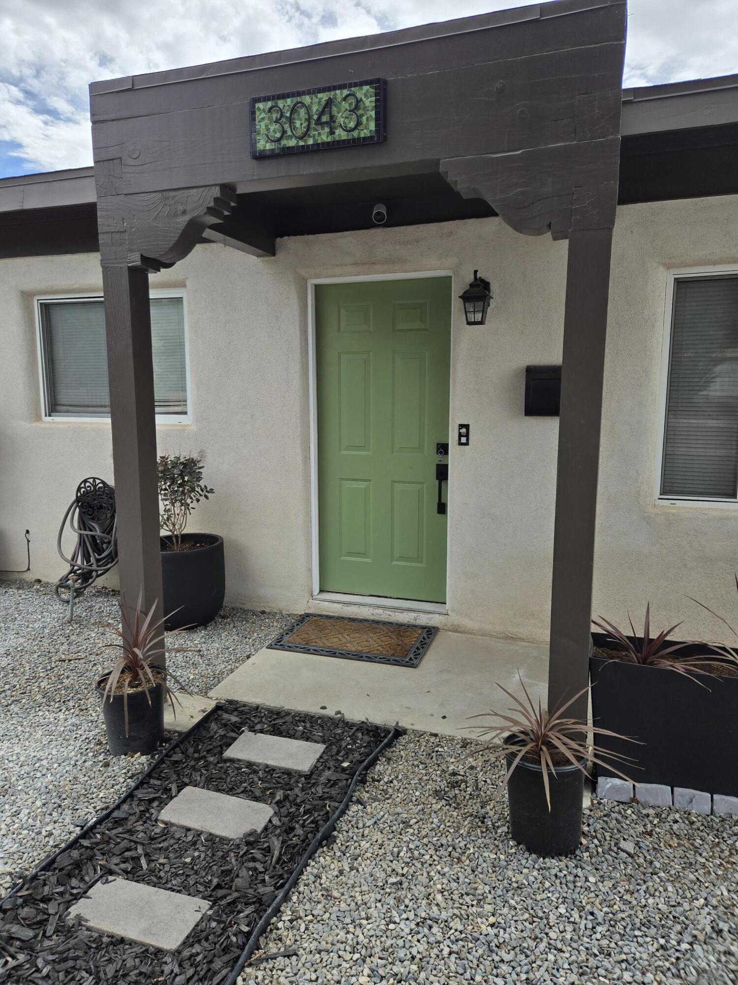 3043 QUINCY Street NE