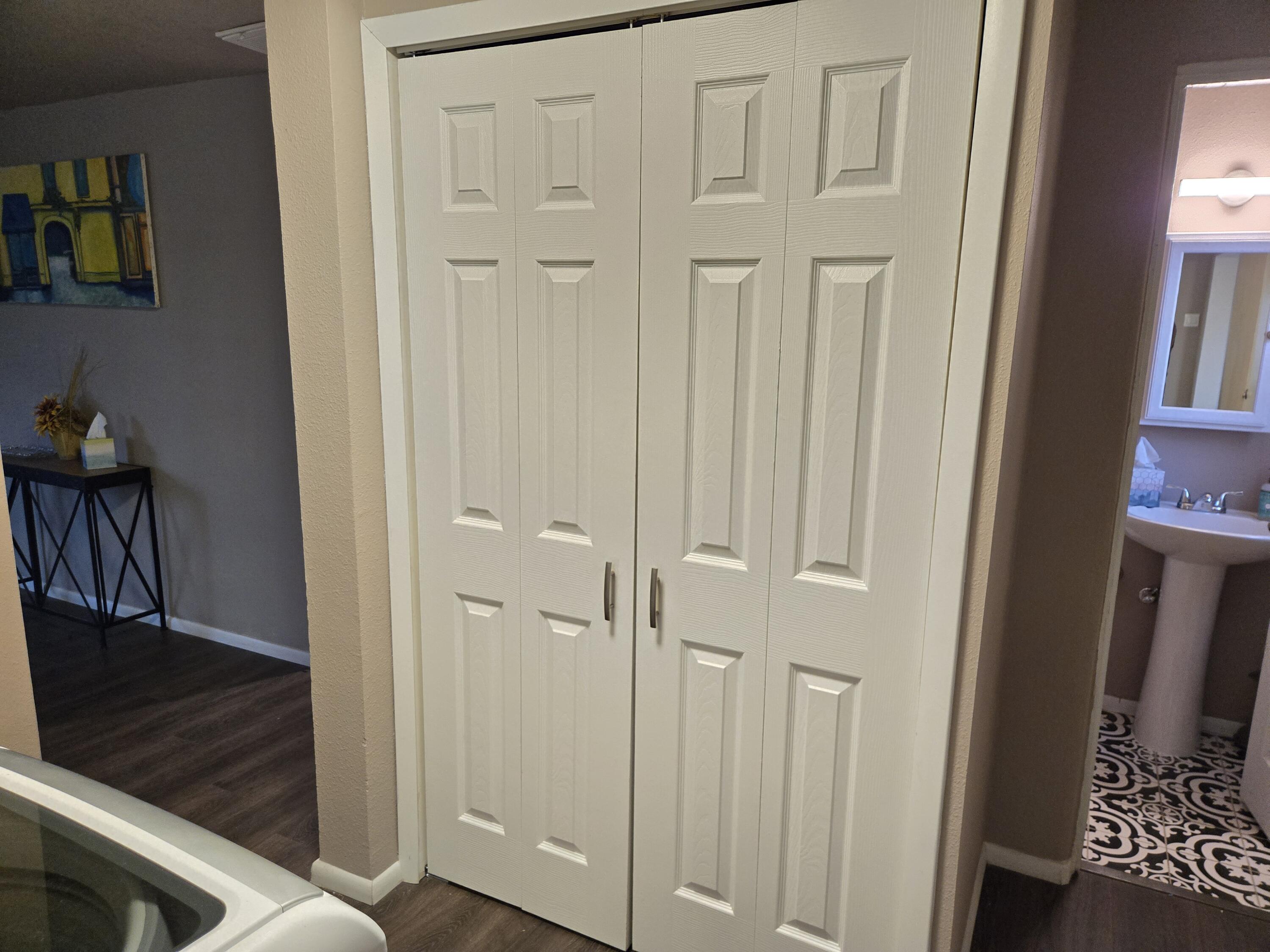 3043 QUINCY Street NE