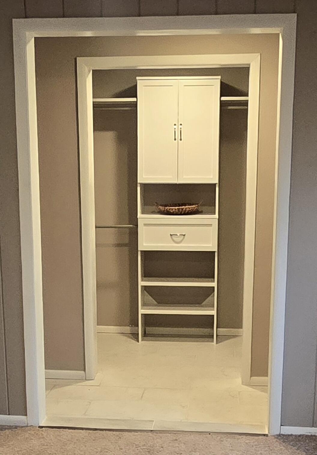 3043 QUINCY Street NE