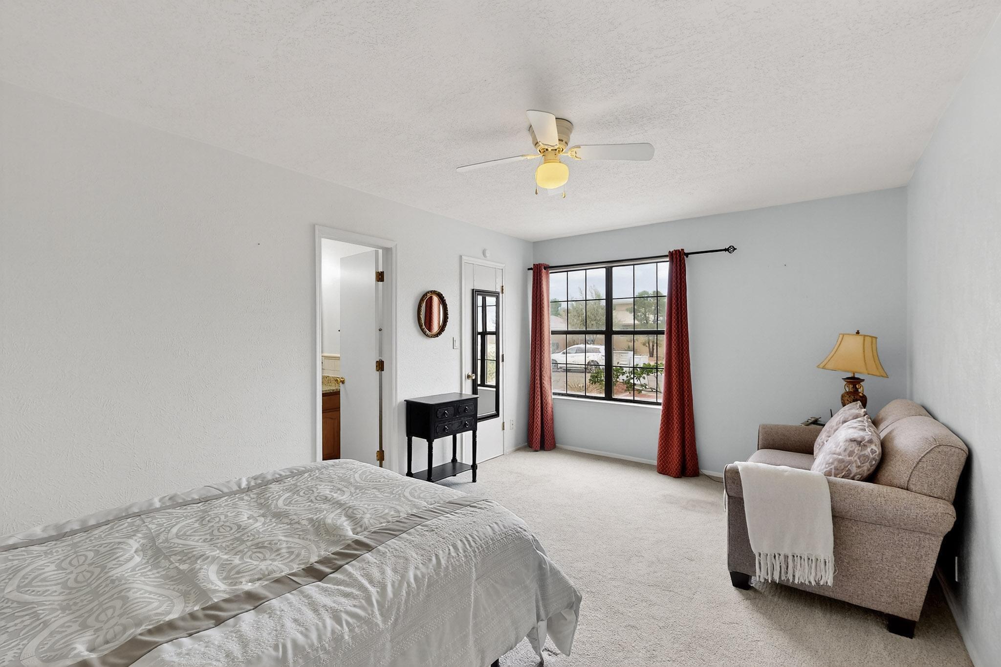 8718 LIBERTY Drive NE