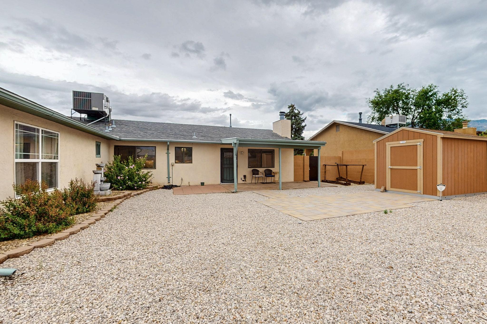 8718 LIBERTY Drive NE