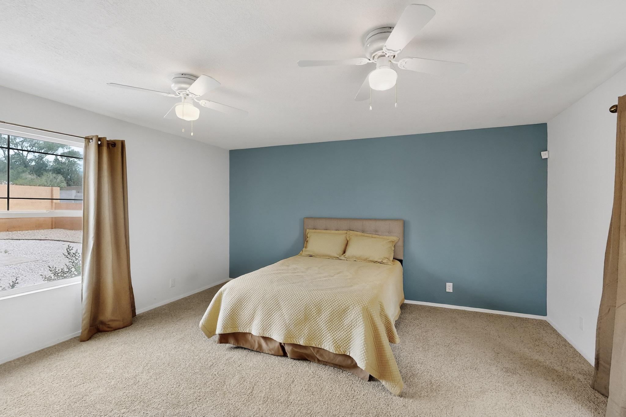 8718 LIBERTY Drive NE