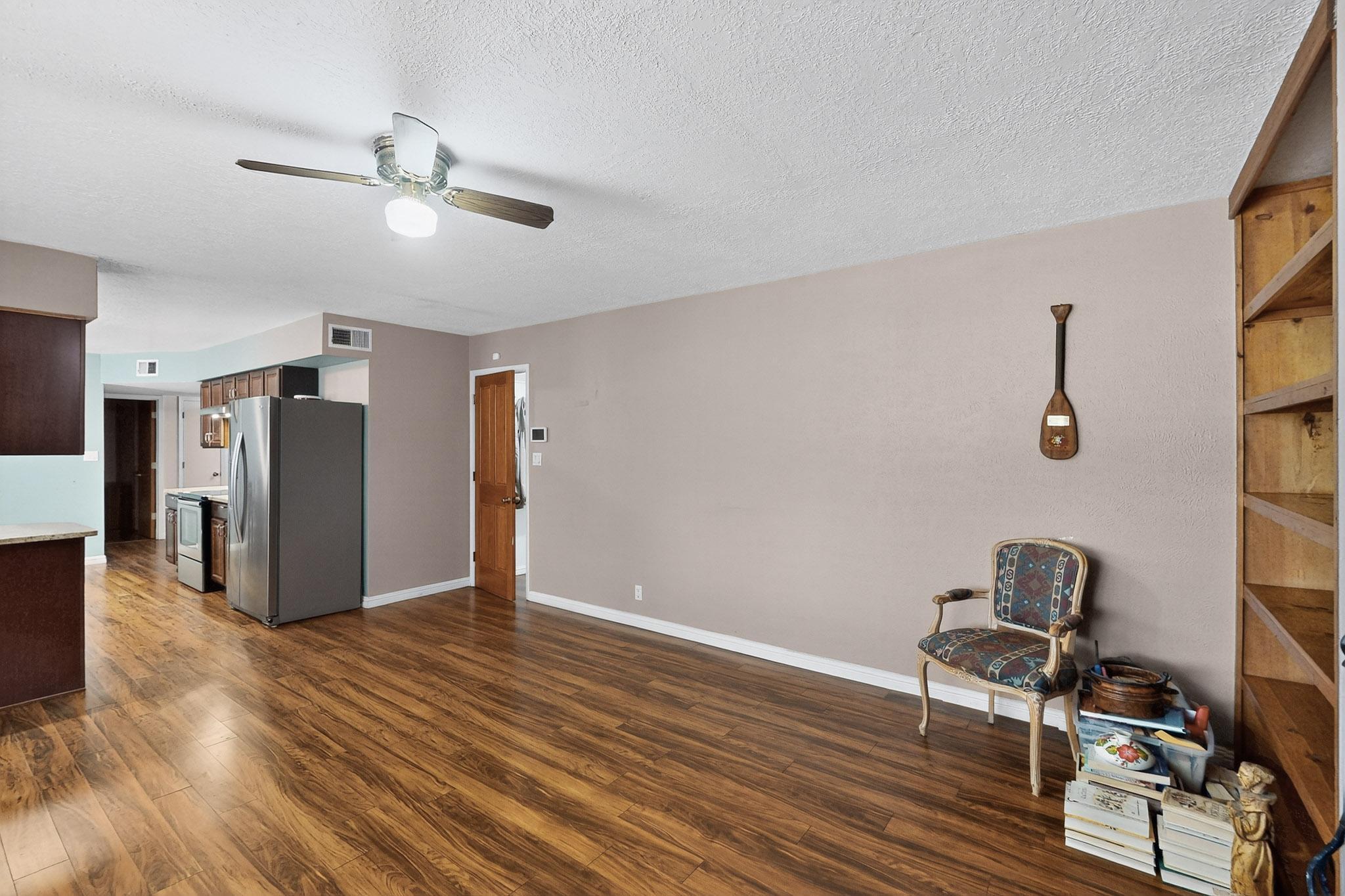 8718 LIBERTY Drive NE