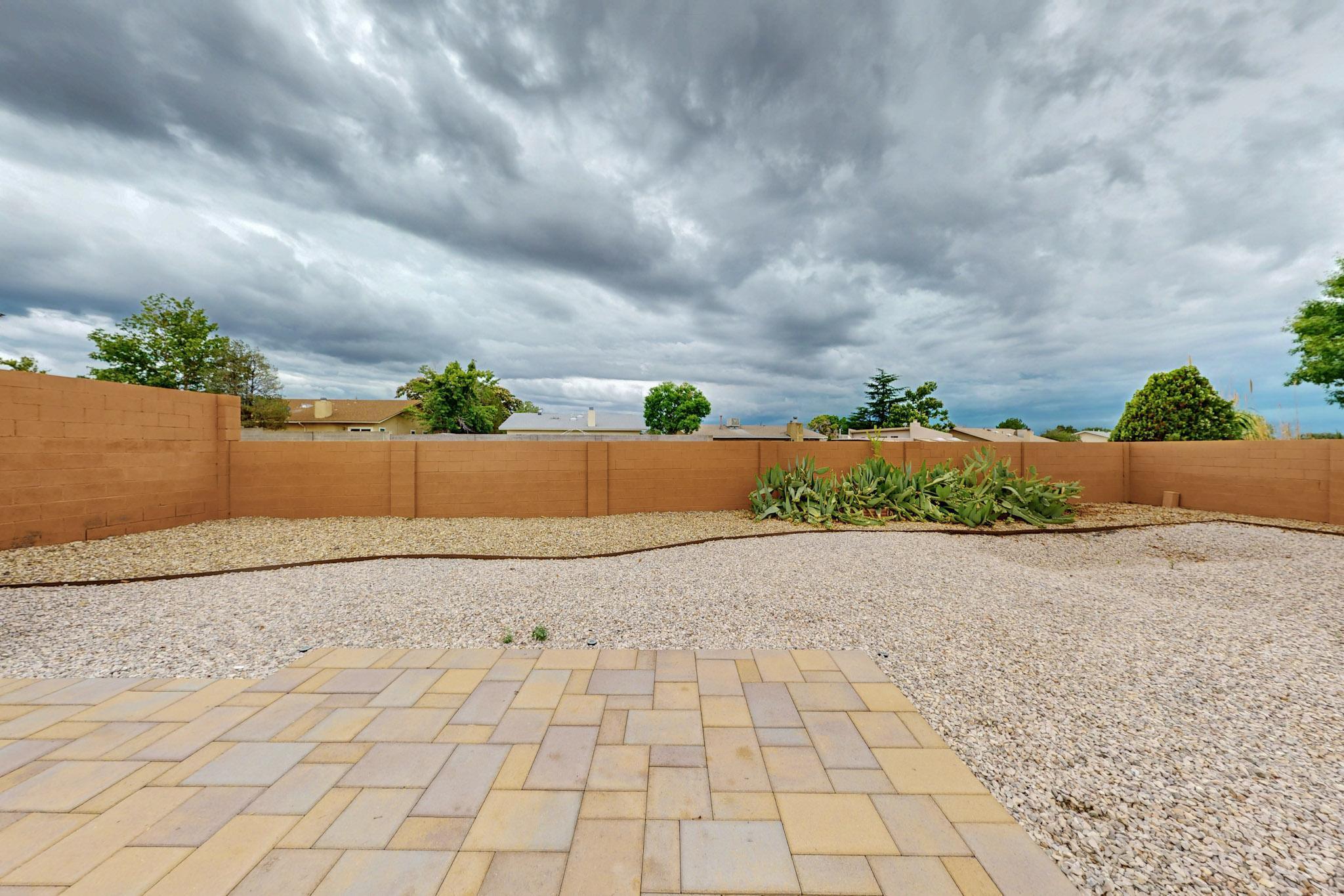 8718 LIBERTY Drive NE