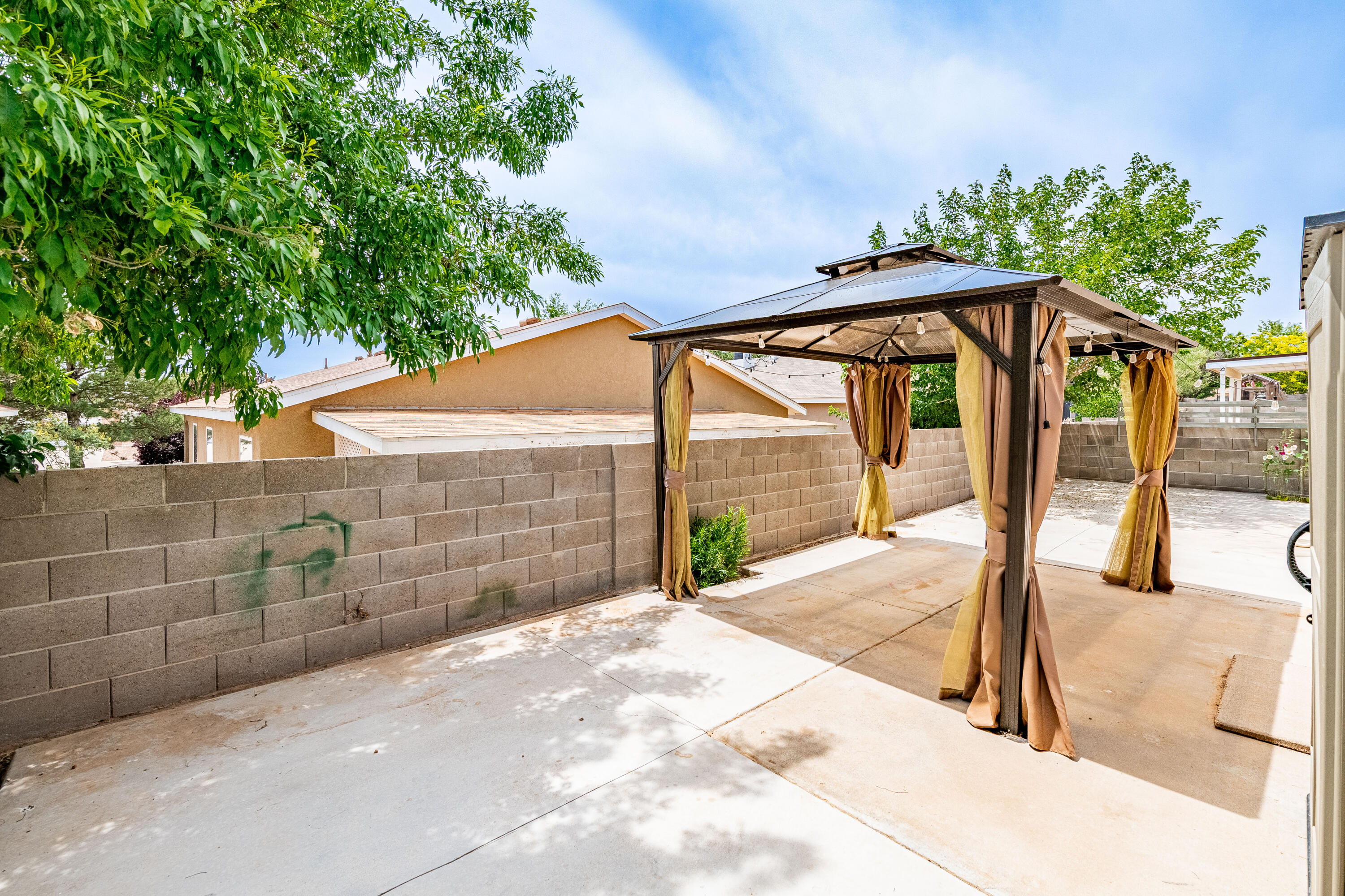 3742 Cattle Drive NE