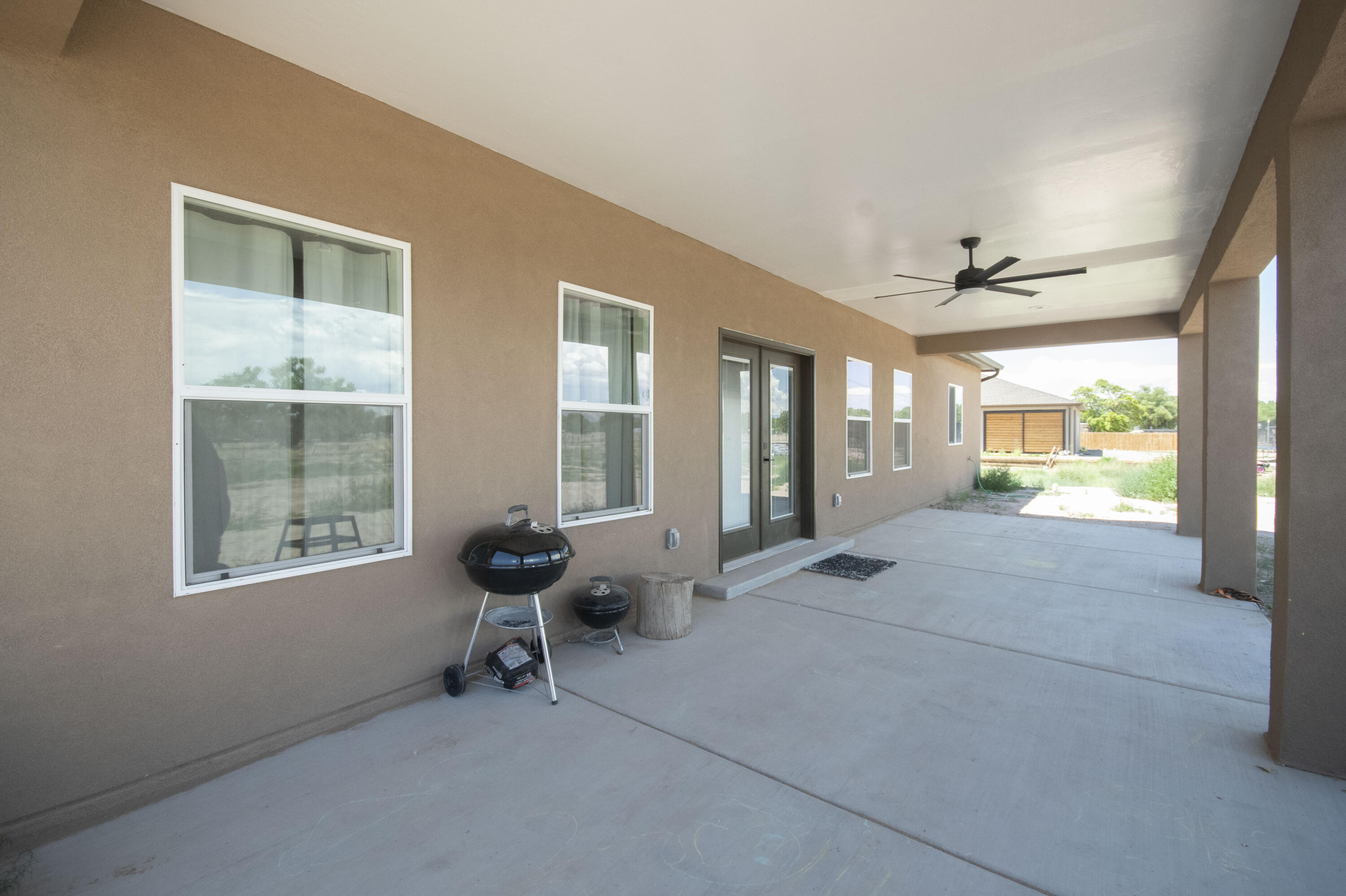6 SERVIS FARM Road