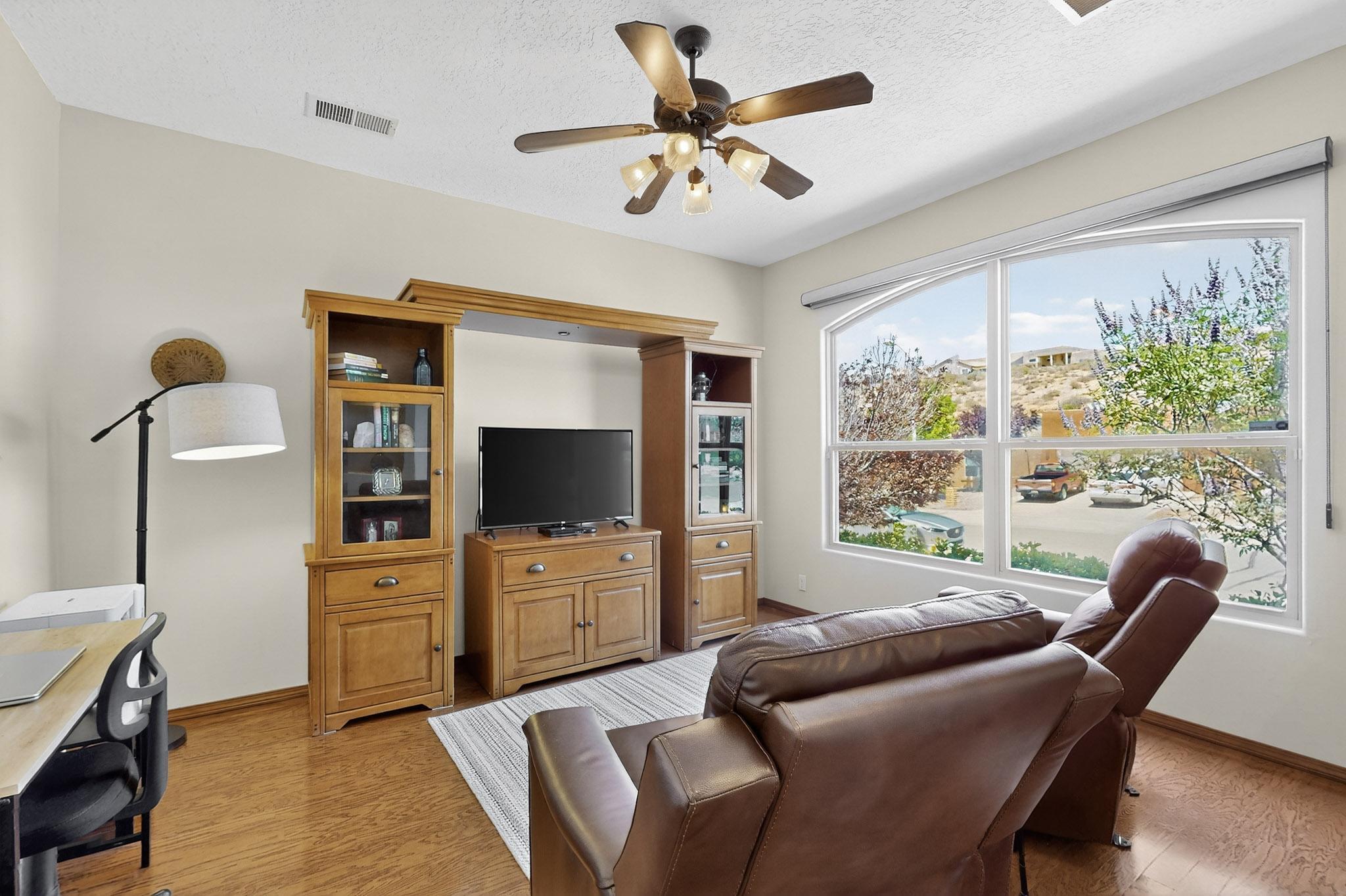 1324 Wilkes Way Way SE