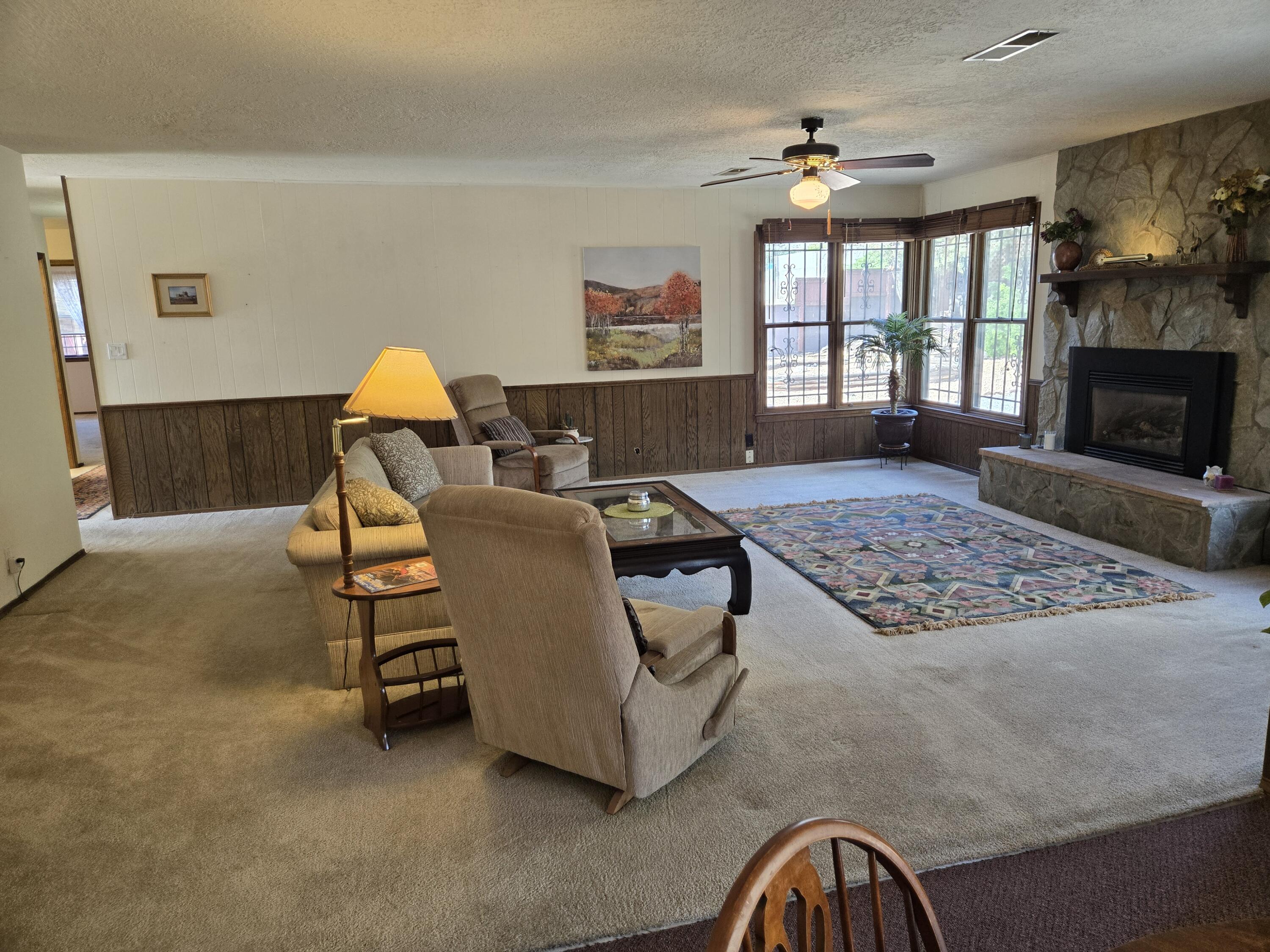 2830 CASA DEL NORTE Drive NE