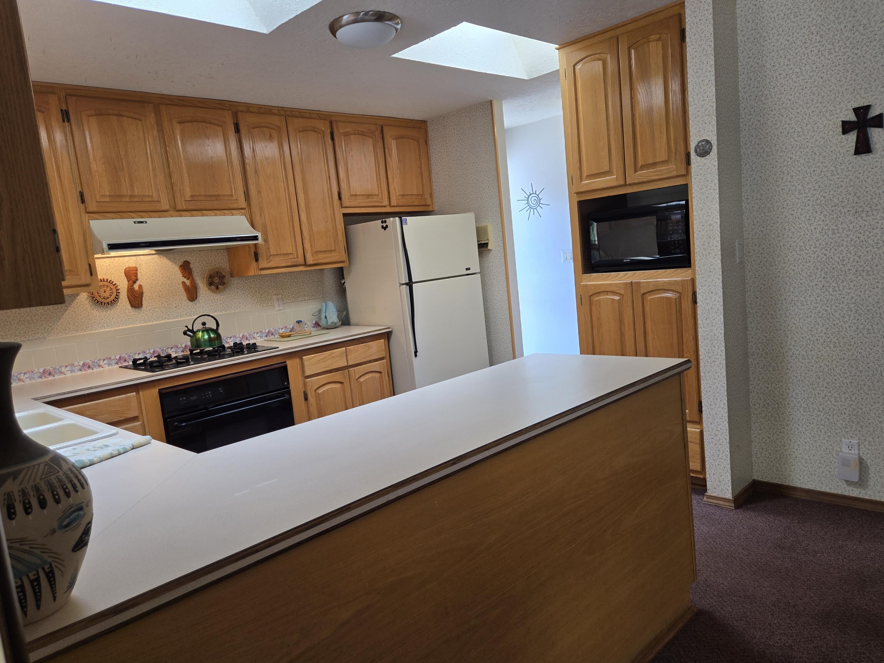 2830 CASA DEL NORTE Drive NE