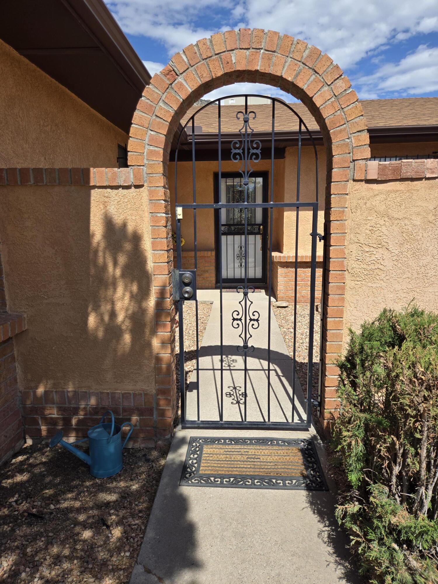 2830 CASA DEL NORTE Drive NE