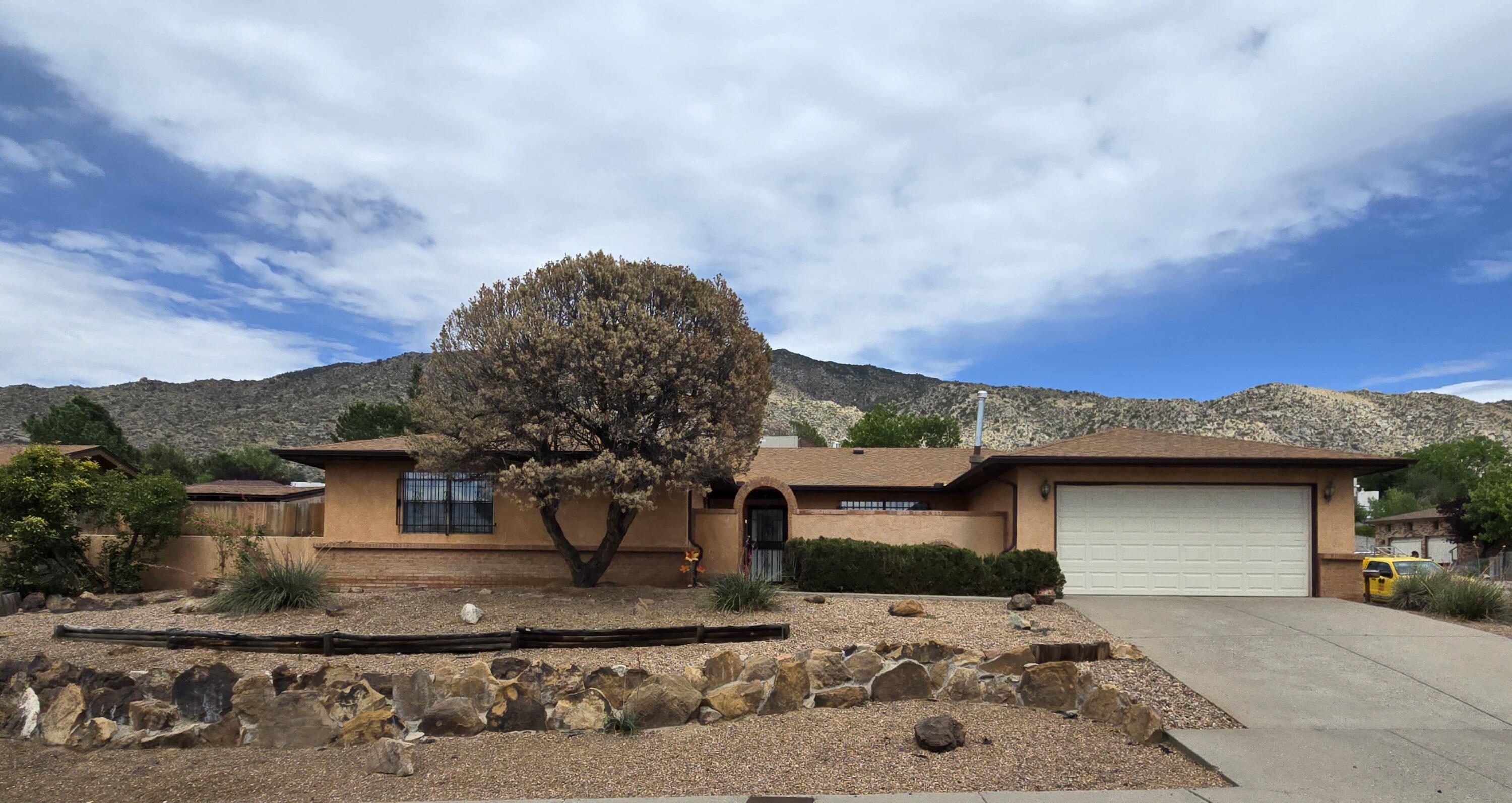 2830 CASA DEL NORTE Drive NE
