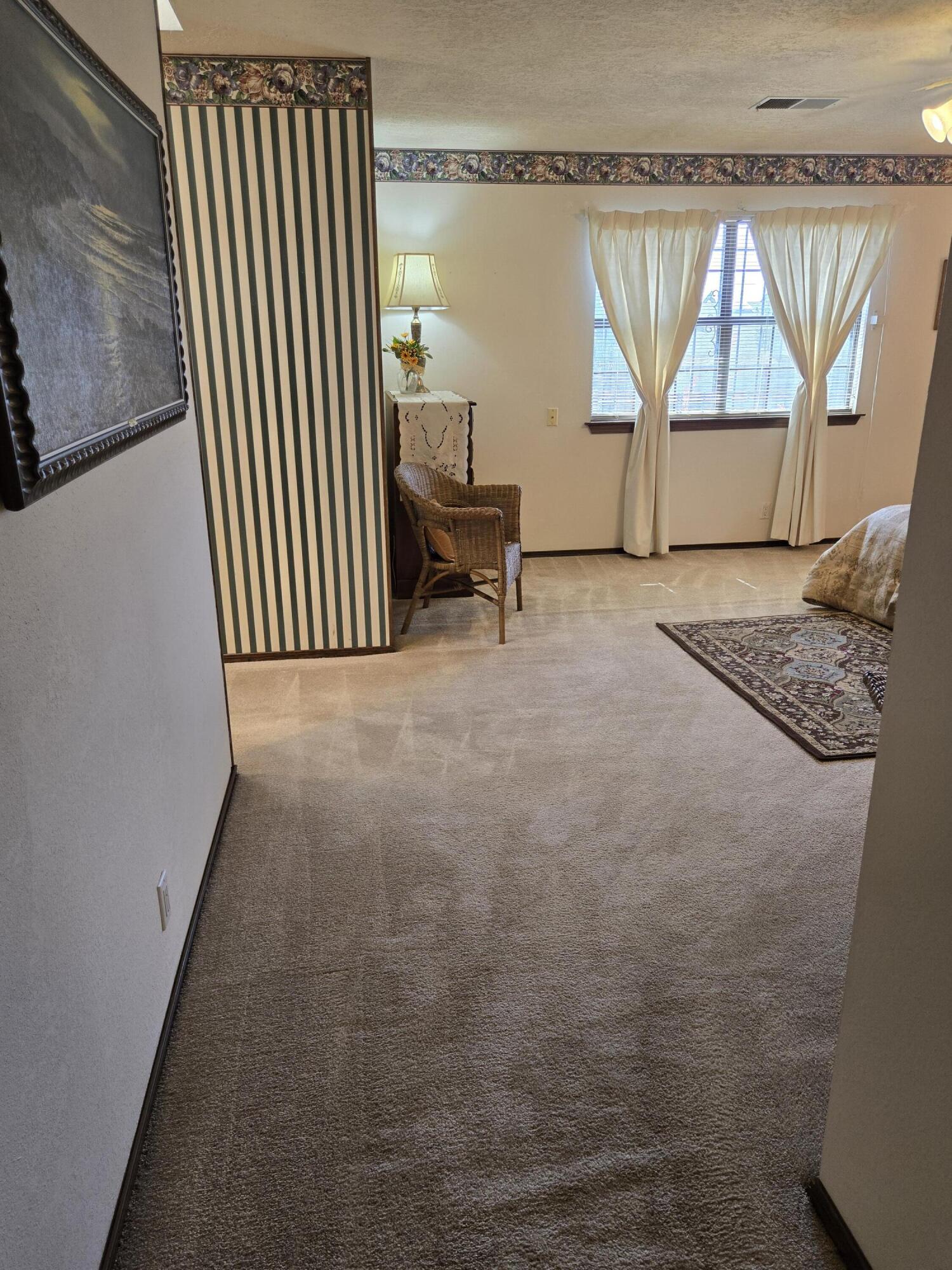 2830 CASA DEL NORTE Drive NE