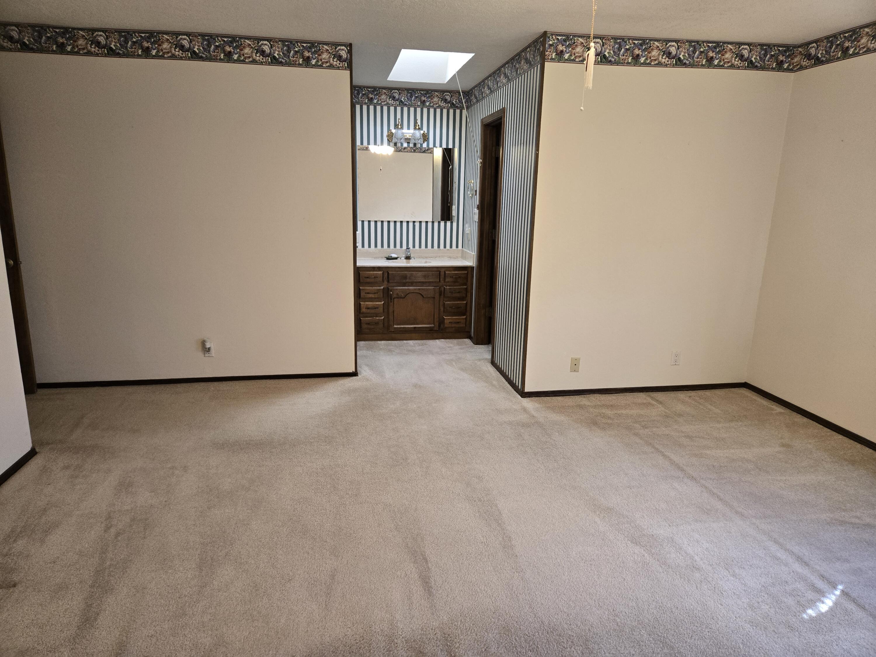 2830 CASA DEL NORTE Drive NE