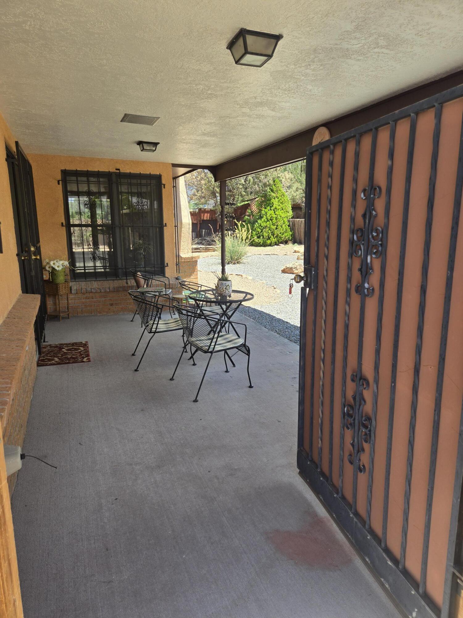 2830 CASA DEL NORTE Drive NE