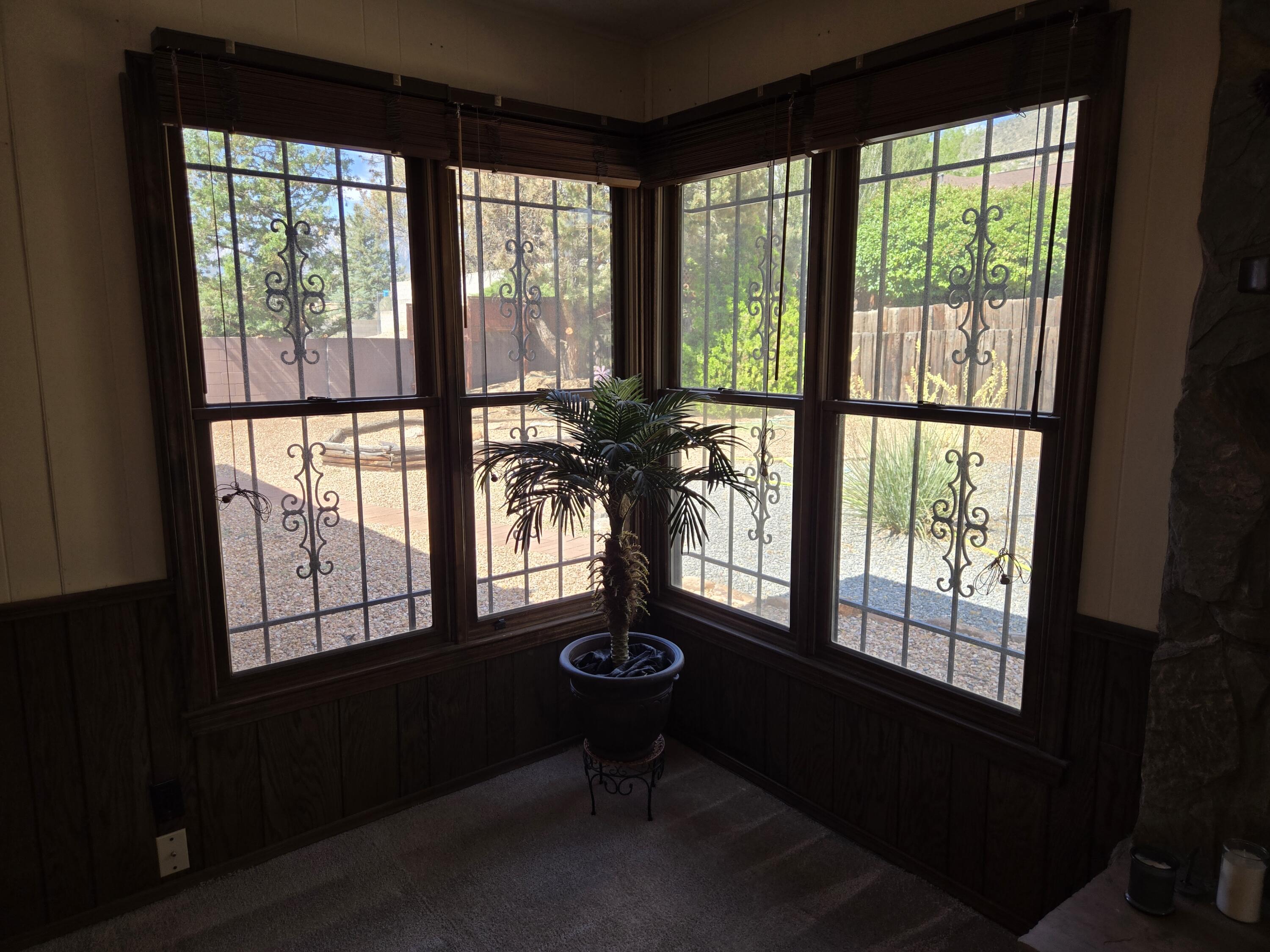 2830 CASA DEL NORTE Drive NE