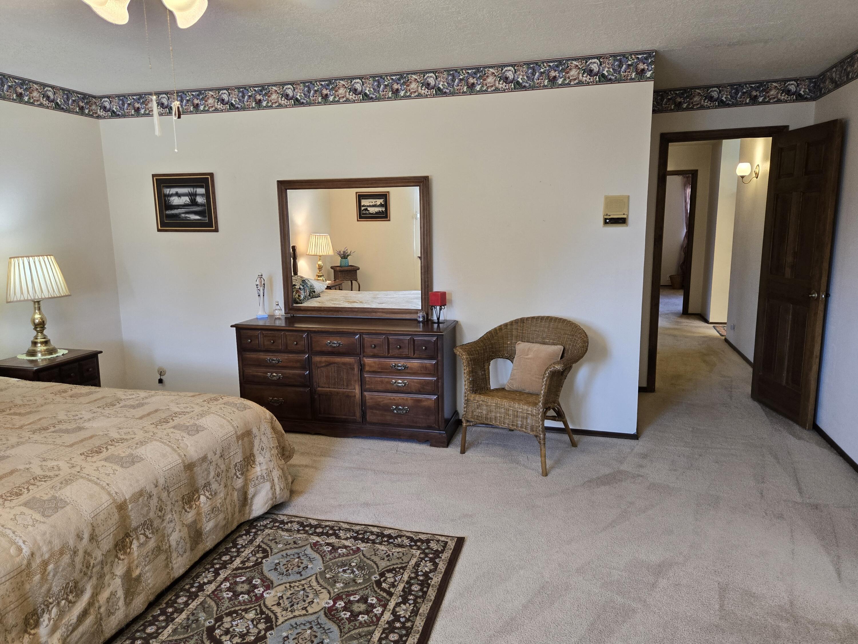 2830 CASA DEL NORTE Drive NE