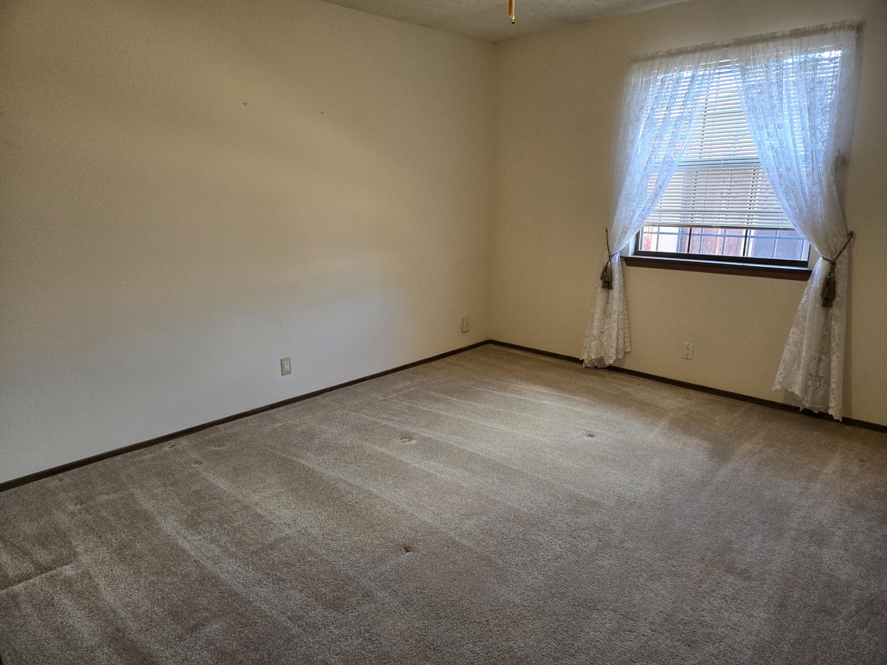 2830 CASA DEL NORTE Drive NE