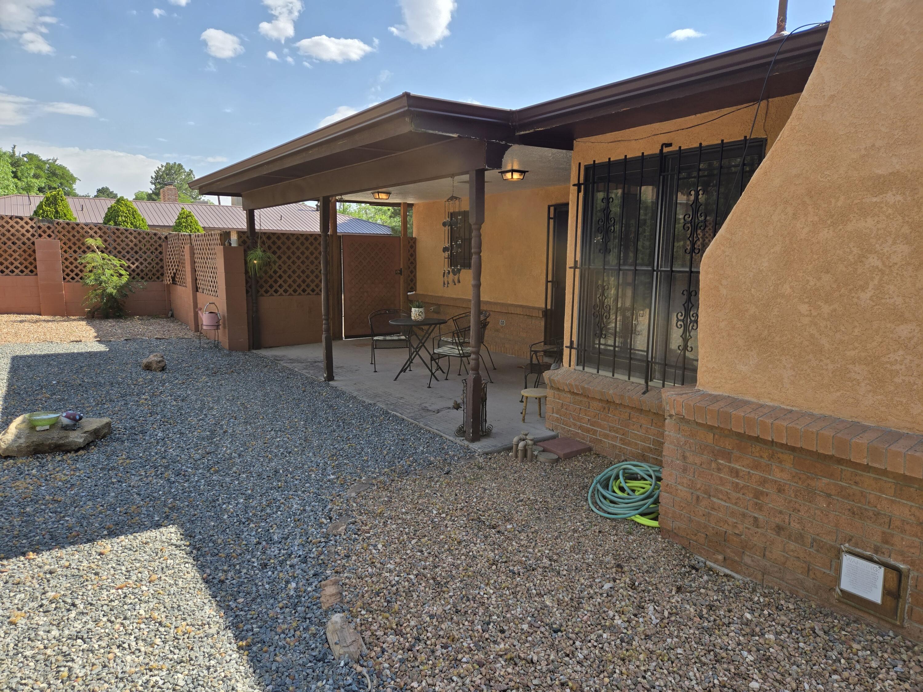 2830 CASA DEL NORTE Drive NE