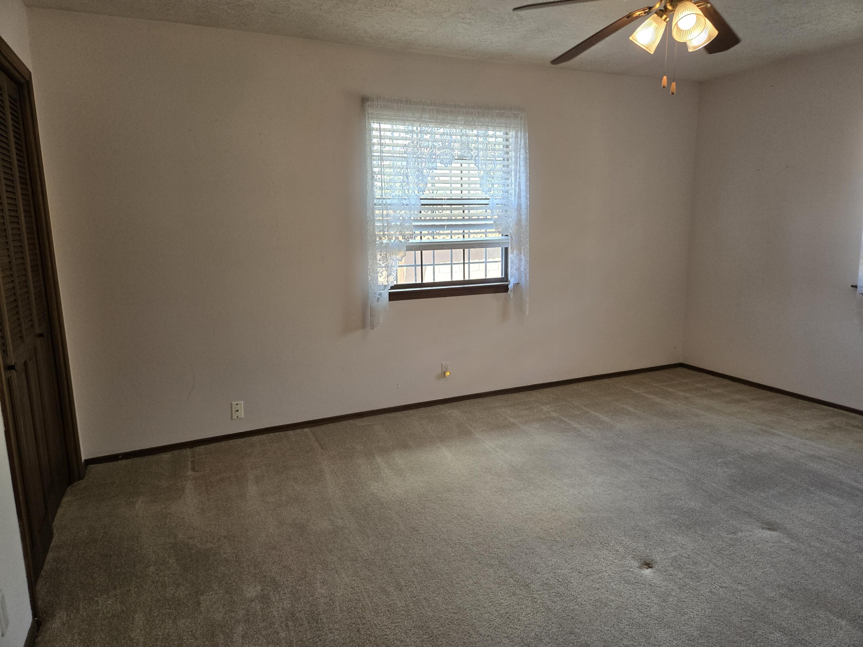 2830 CASA DEL NORTE Drive NE