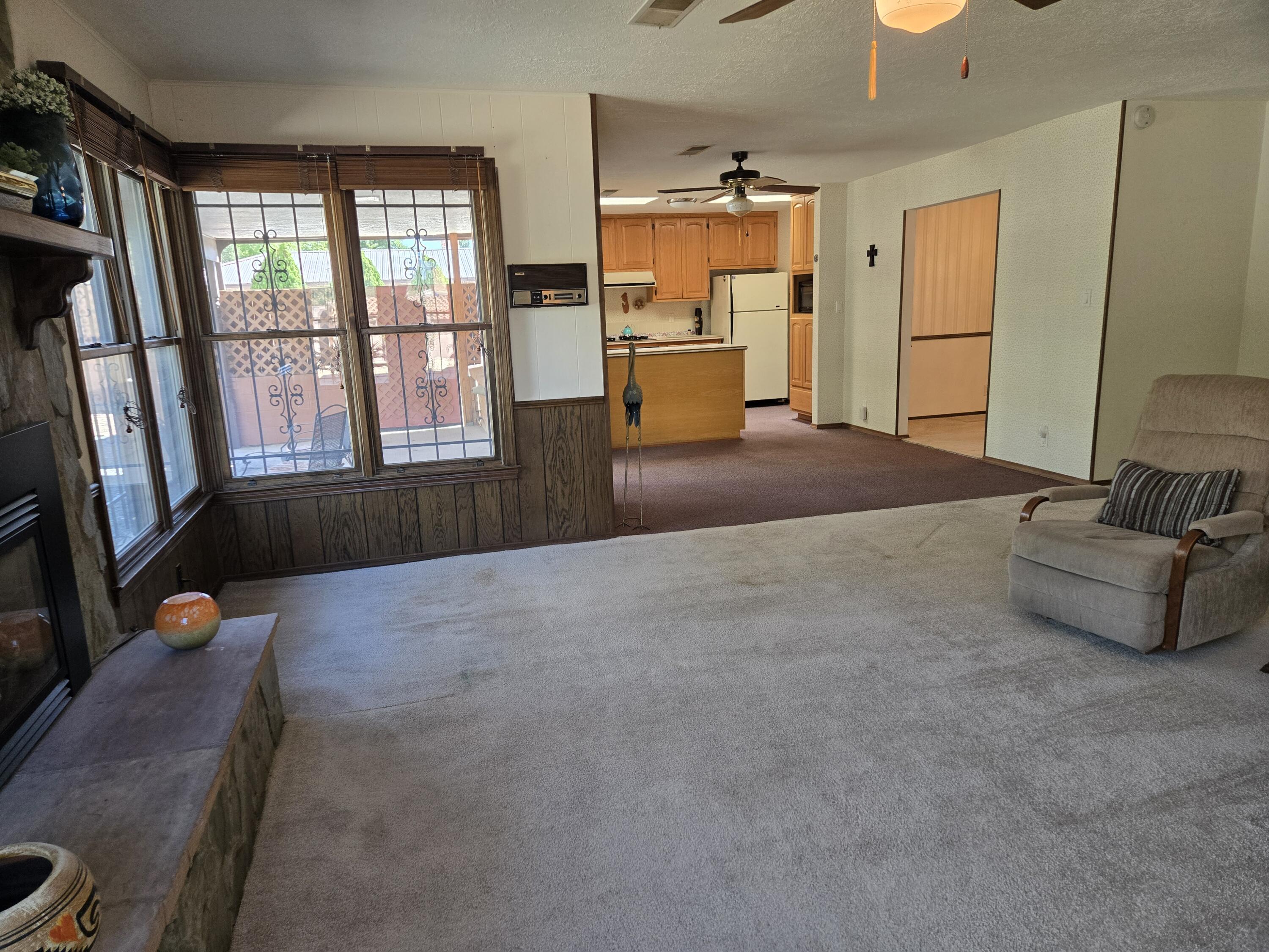 2830 CASA DEL NORTE Drive NE