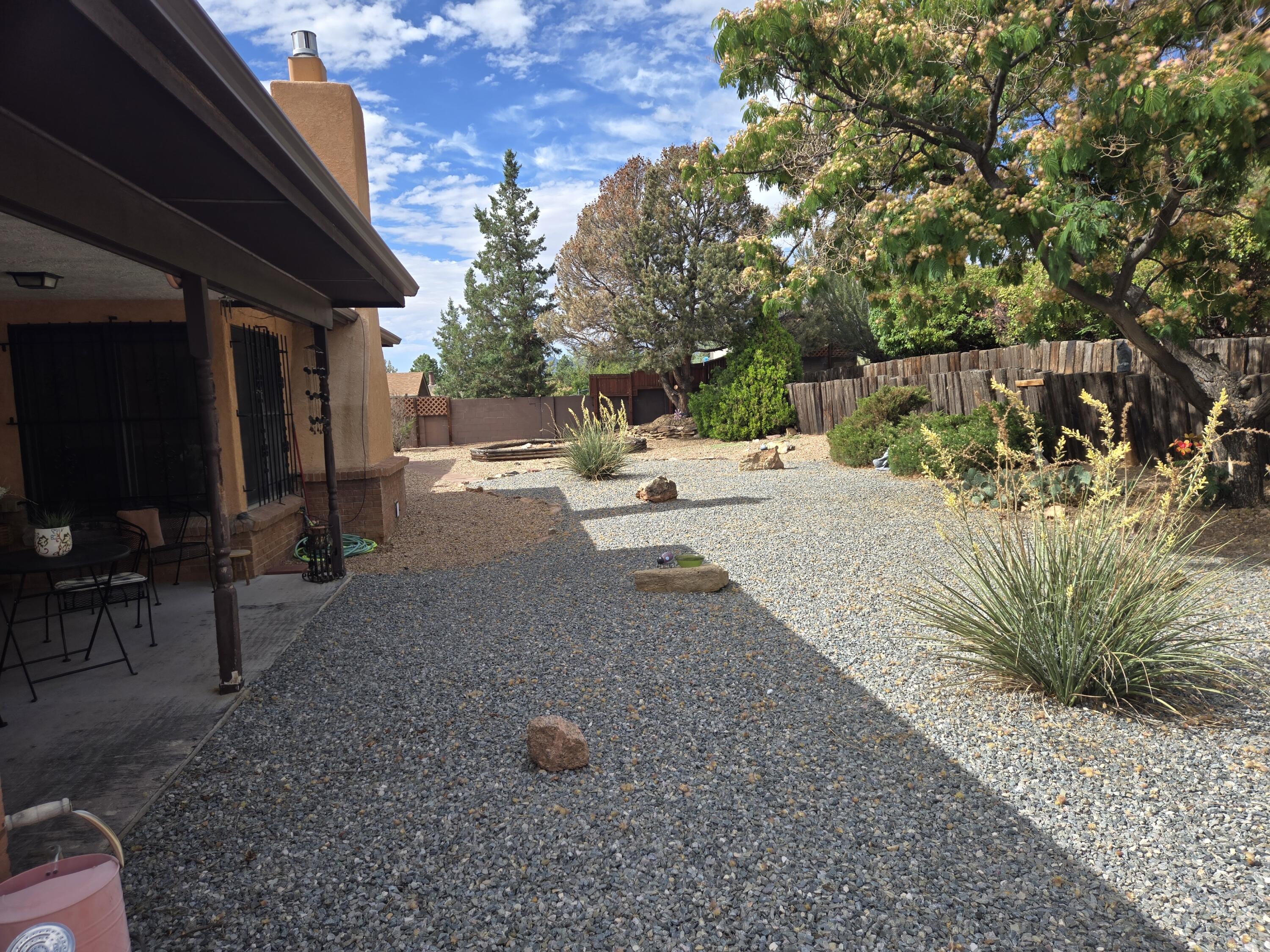 2830 CASA DEL NORTE Drive NE