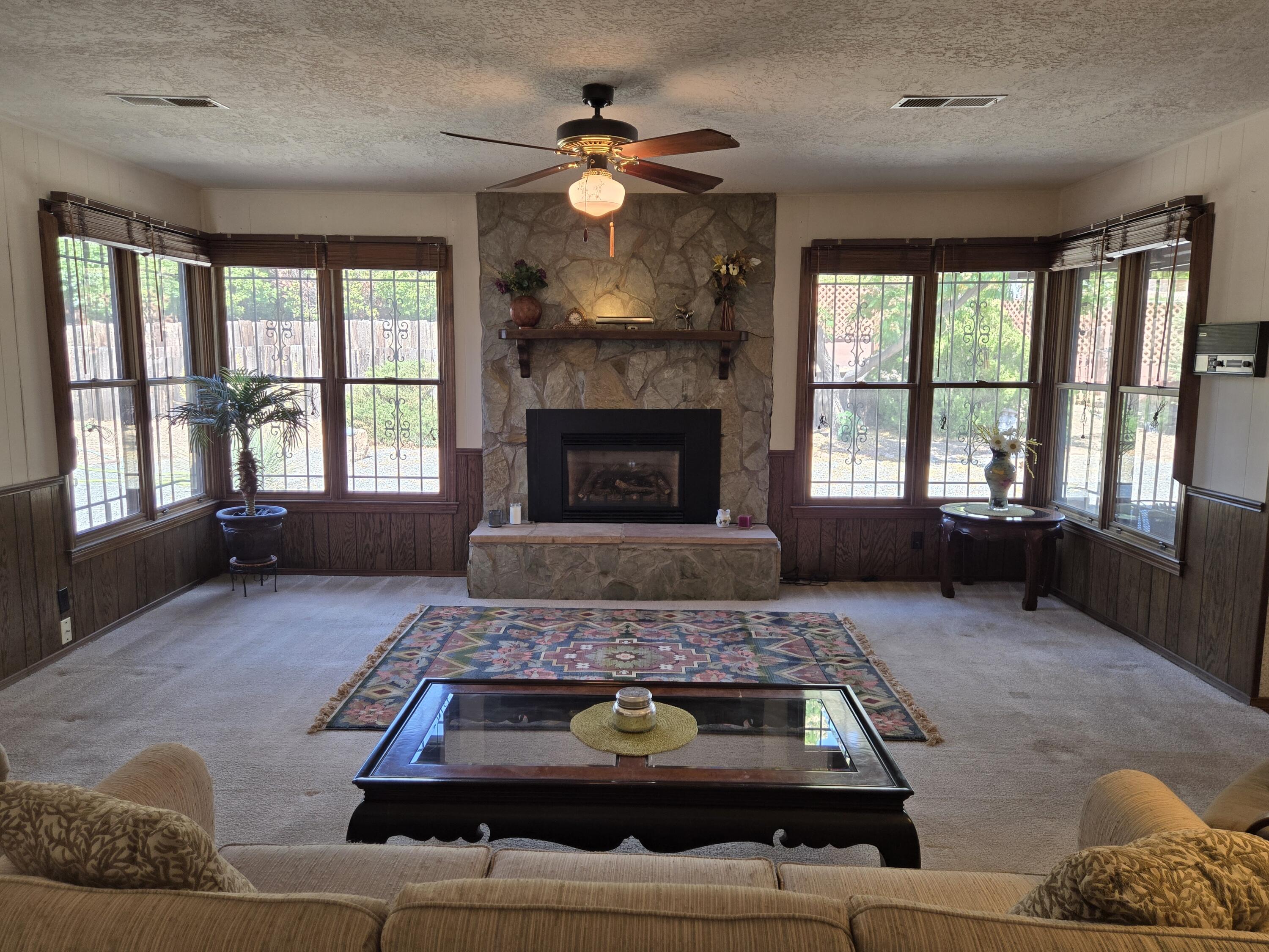 2830 CASA DEL NORTE Drive NE