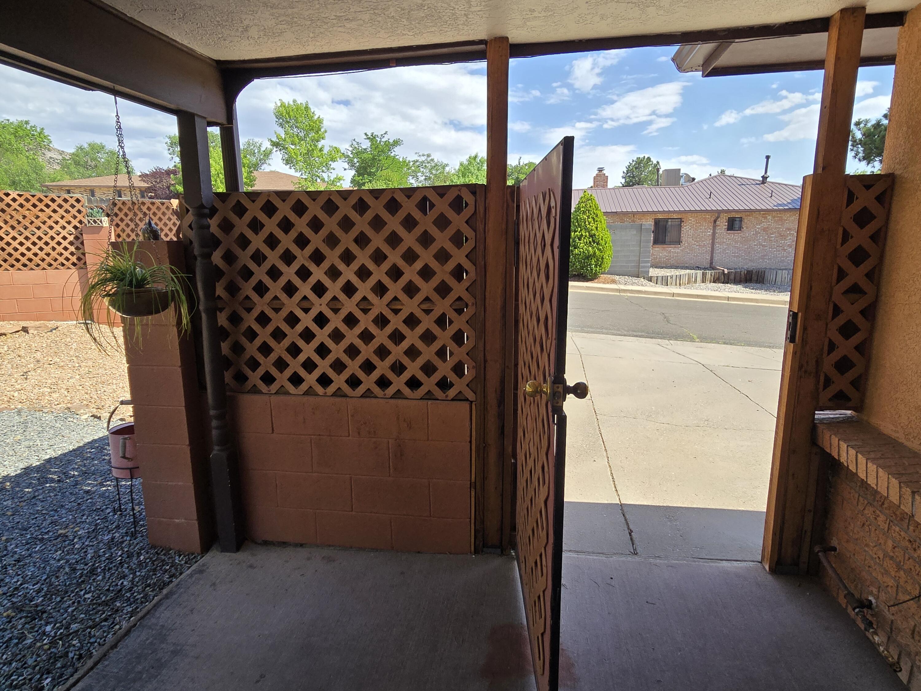 2830 CASA DEL NORTE Drive NE