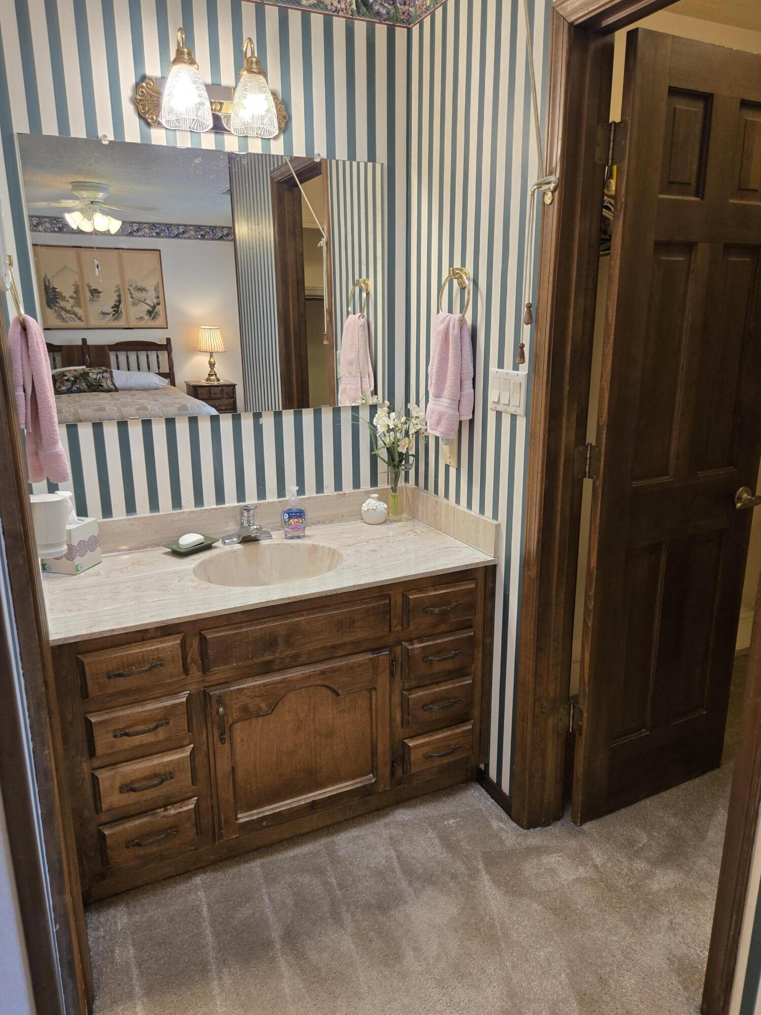 2830 CASA DEL NORTE Drive NE