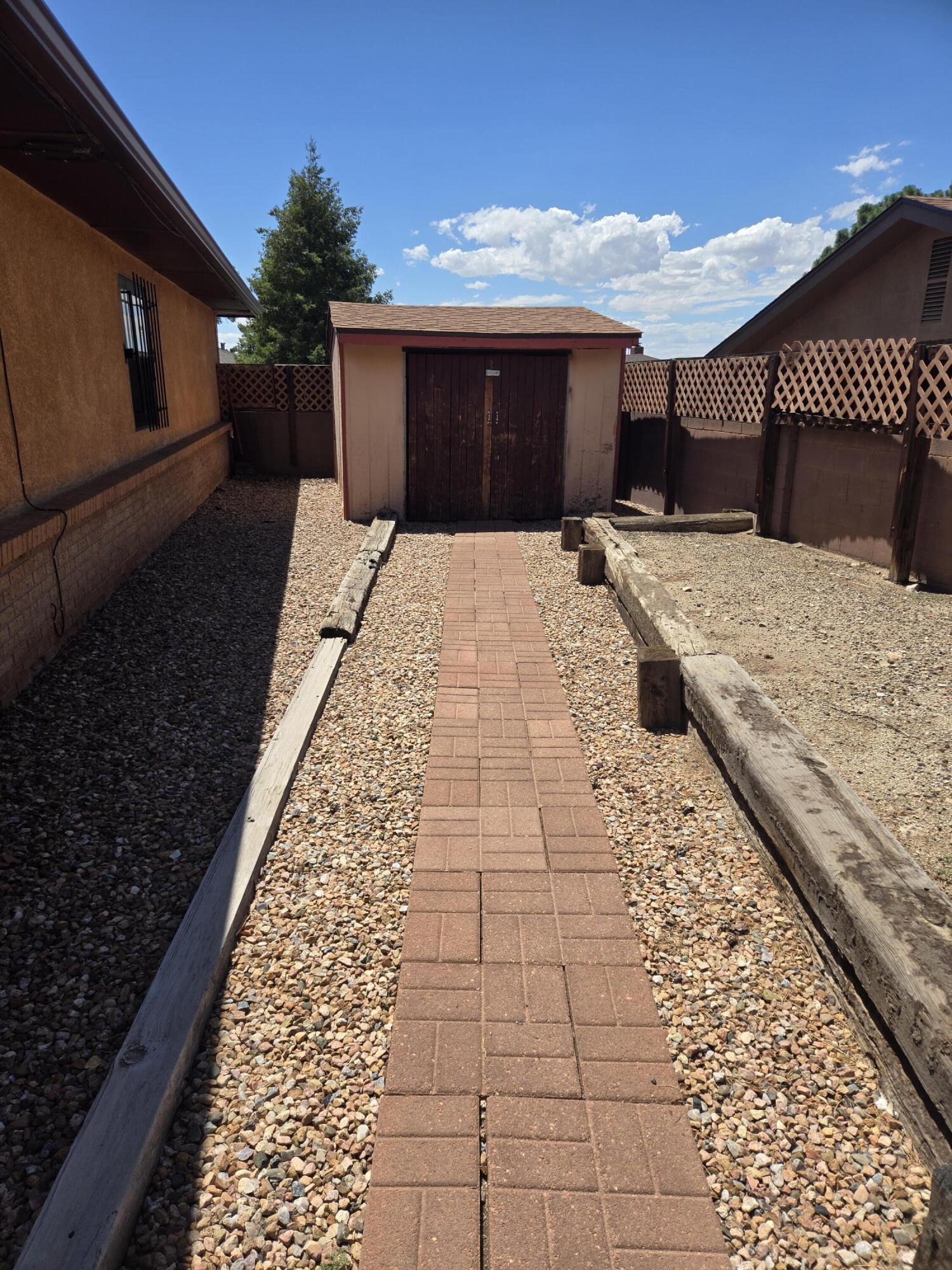 2830 CASA DEL NORTE Drive NE