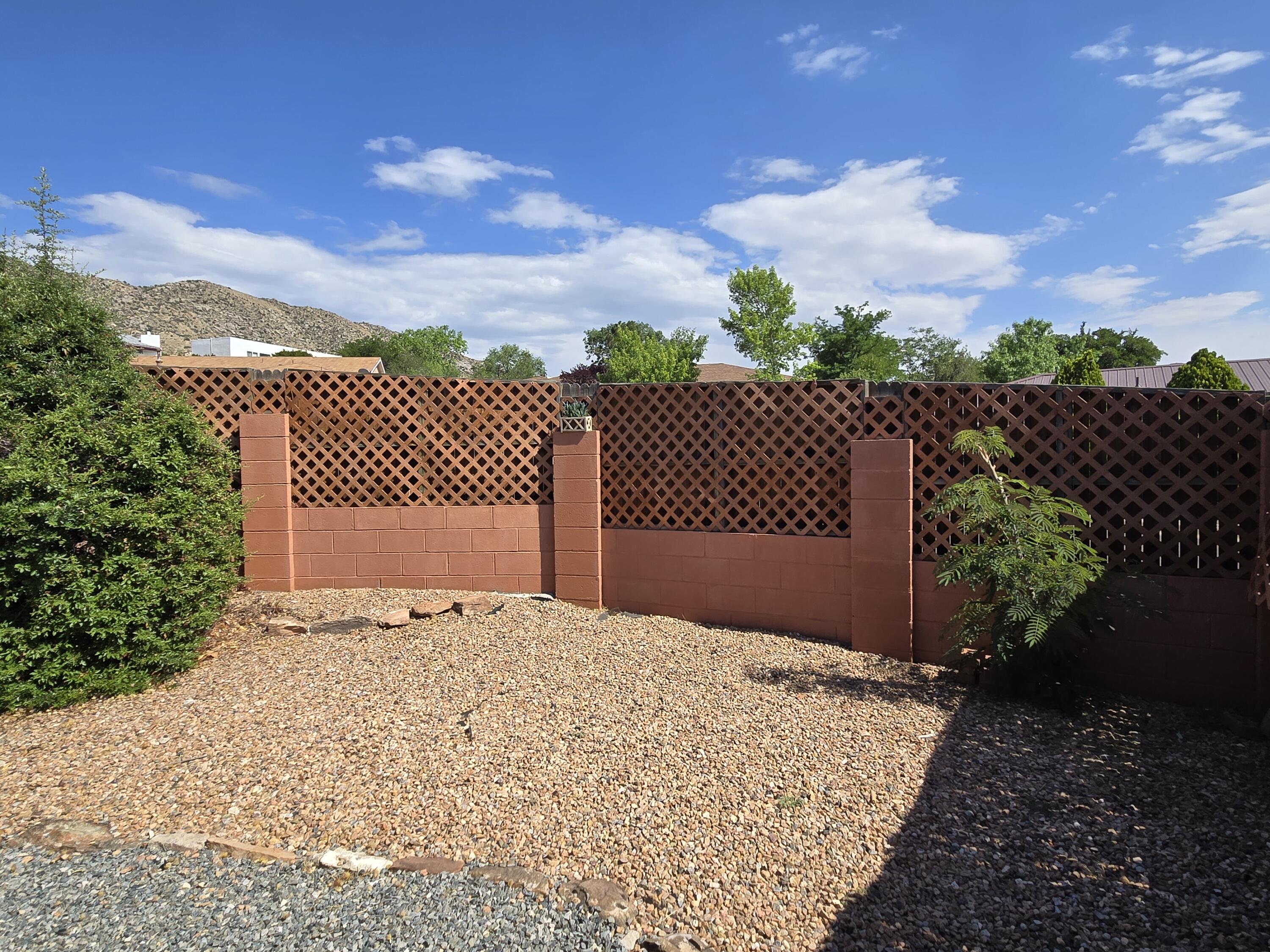 2830 CASA DEL NORTE Drive NE