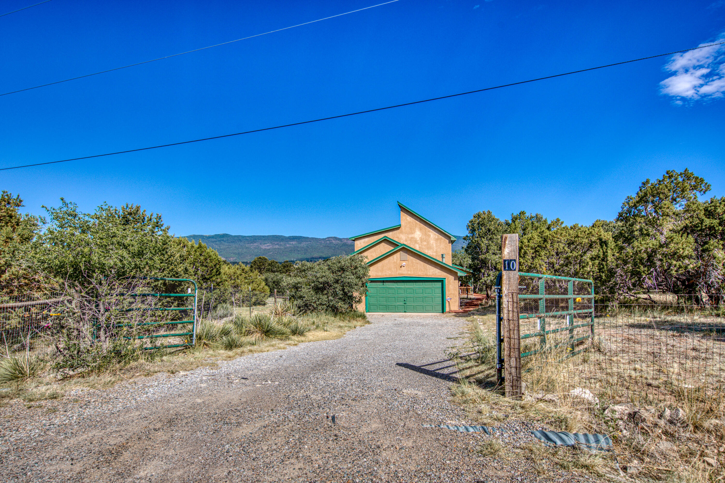 10 QUAIL RUN Road